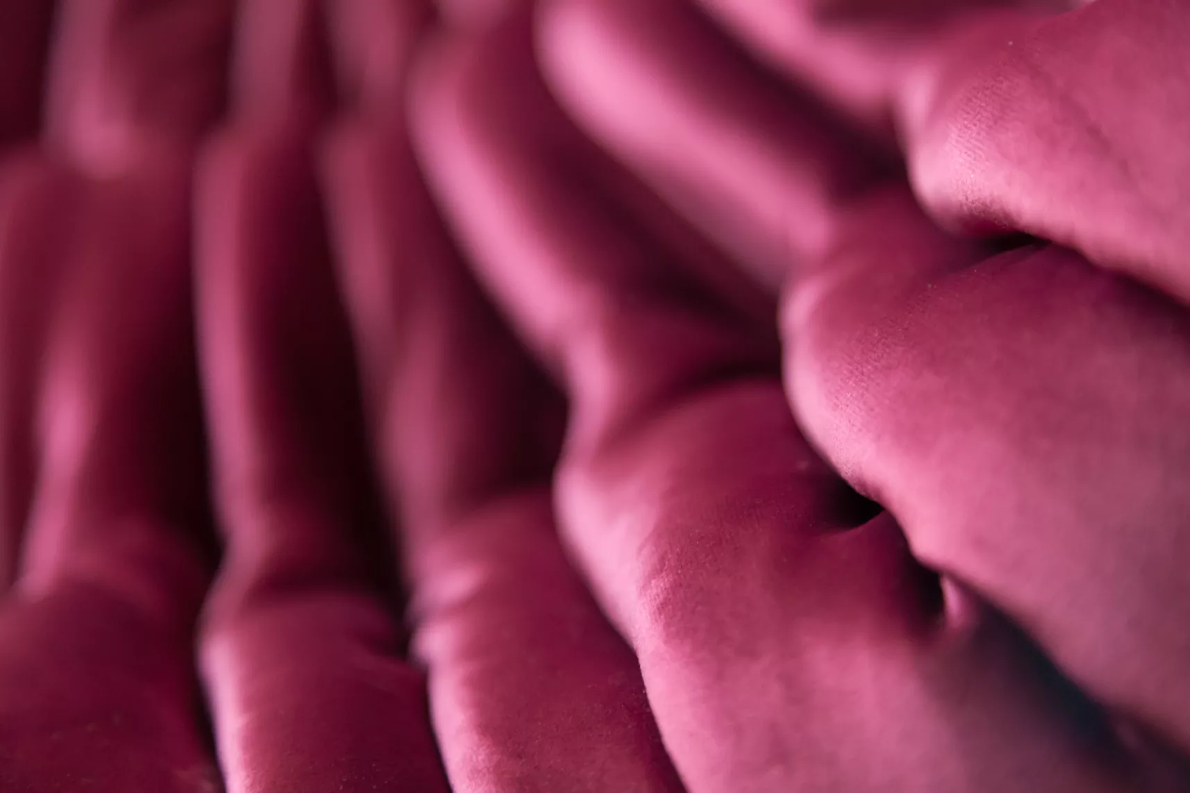 Divano Togo 2 posti velluto rosso Borgogna 9