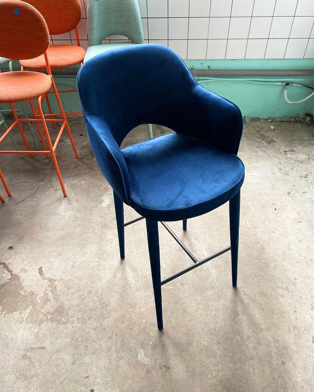 Barstool Polspotten Cosy Velvet Blue 1
