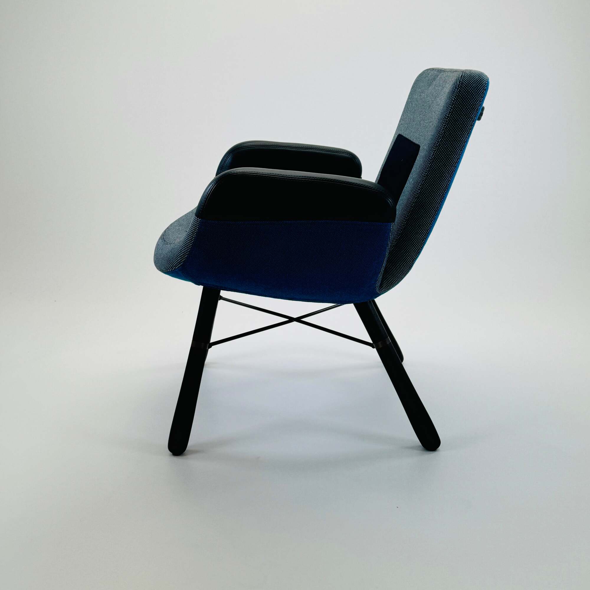 East River Chair Leder Blau 2