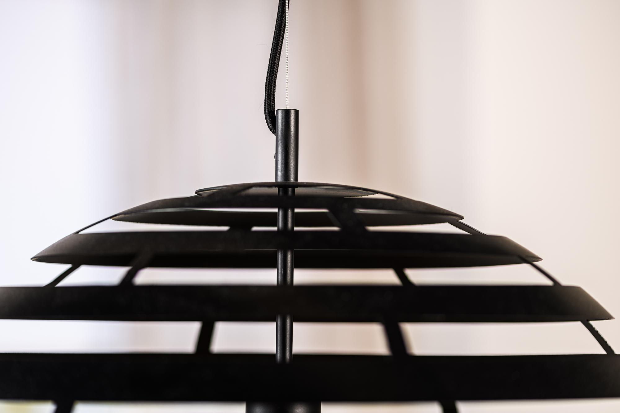 Lampada a sospensione metallo nero 2