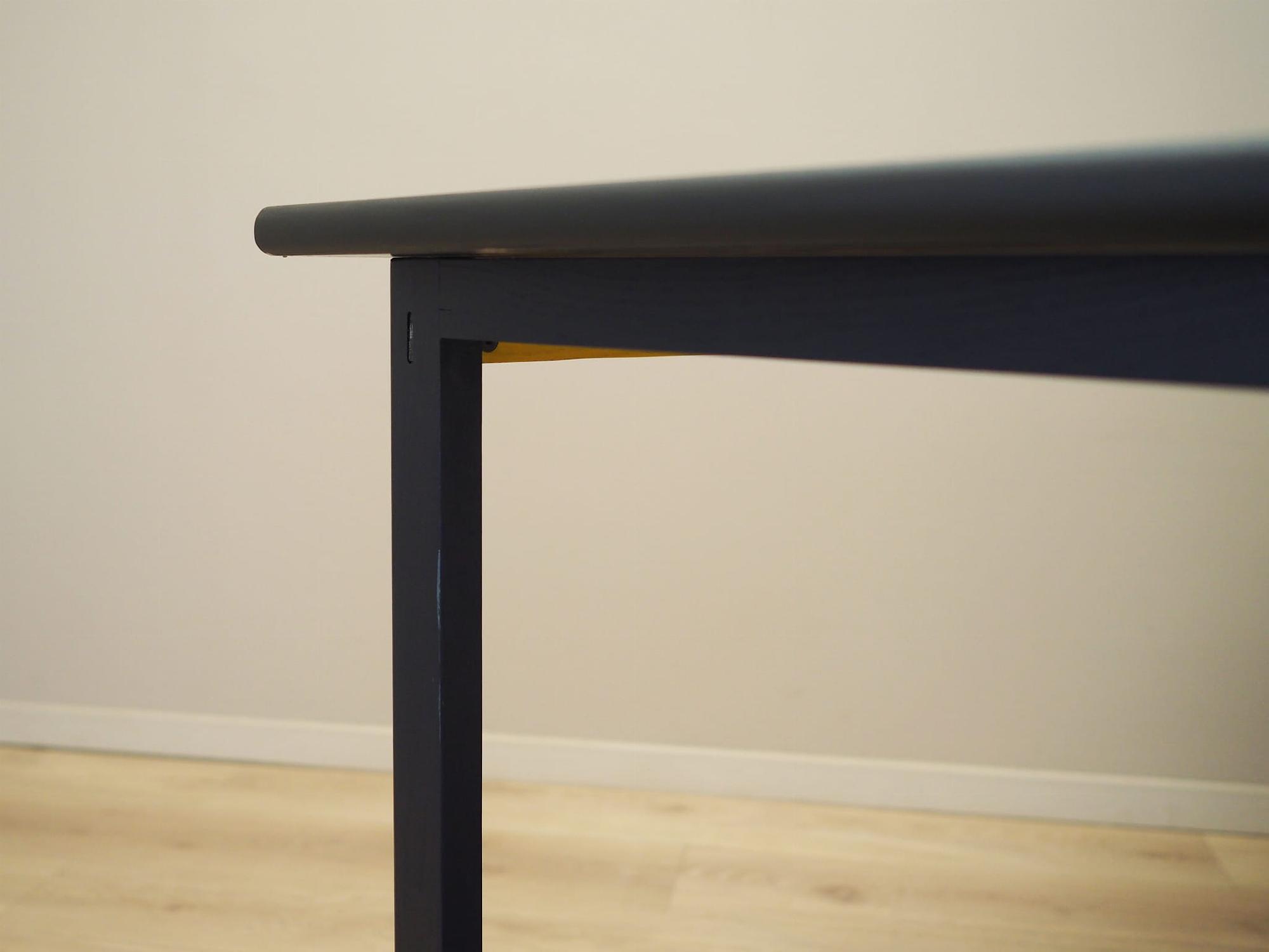 Desk Acacia wood 1980s 12