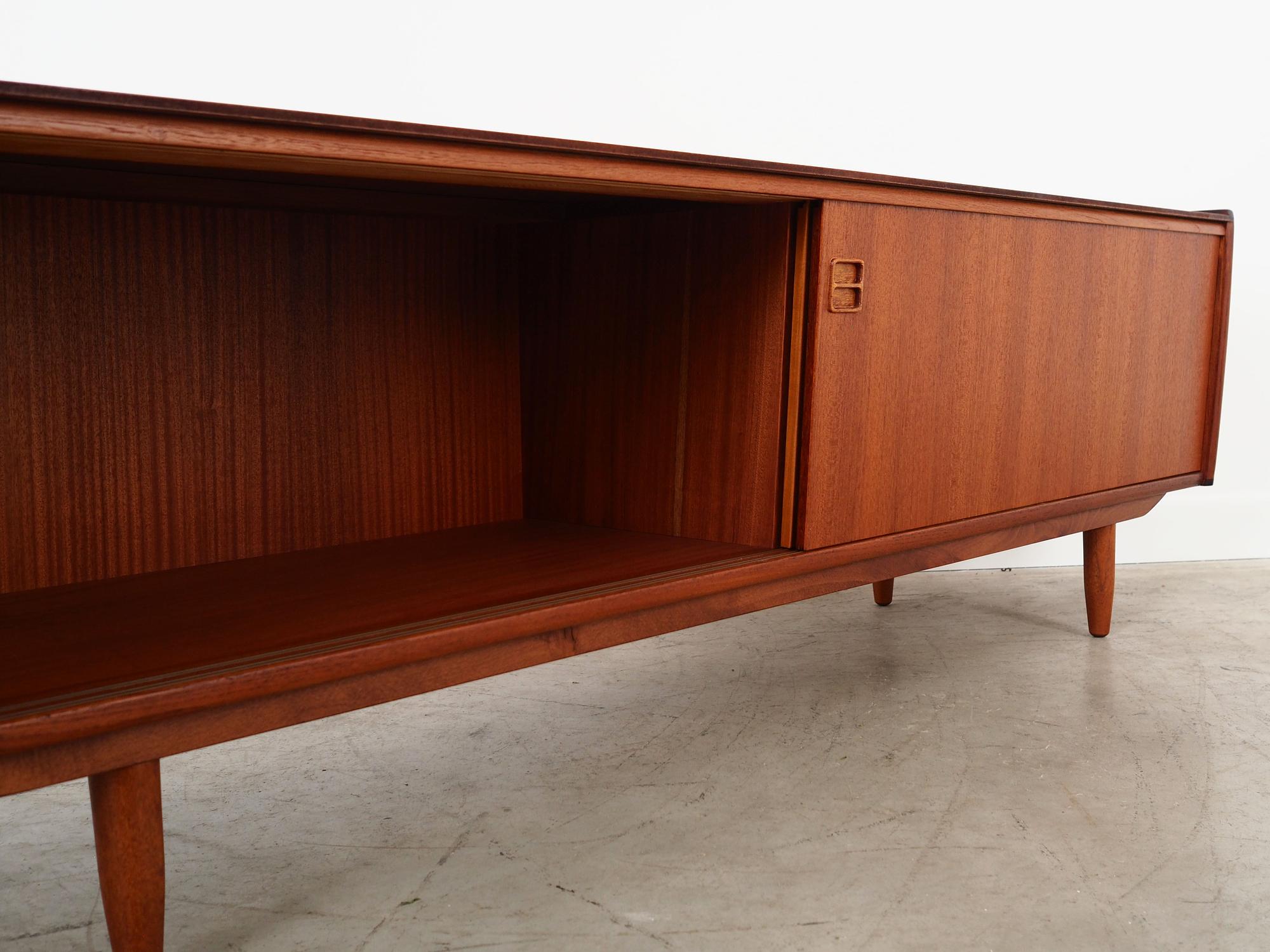 Sideboard in legno di teak anni '70 9