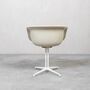 Knoll La Fonda by Herman Miller mit rotem Kissen 3