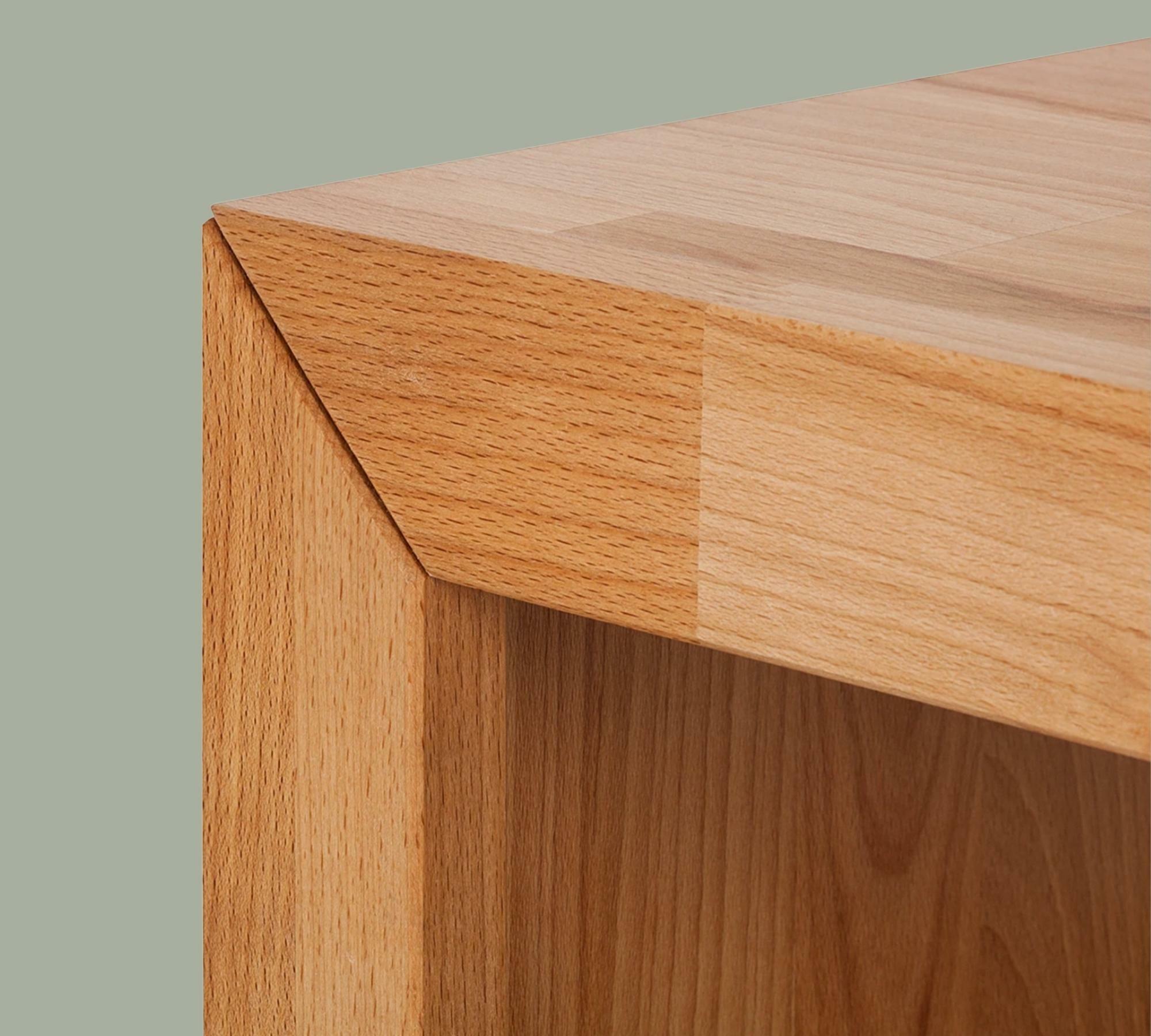 Lowboard aus massiver Kernbuche  4