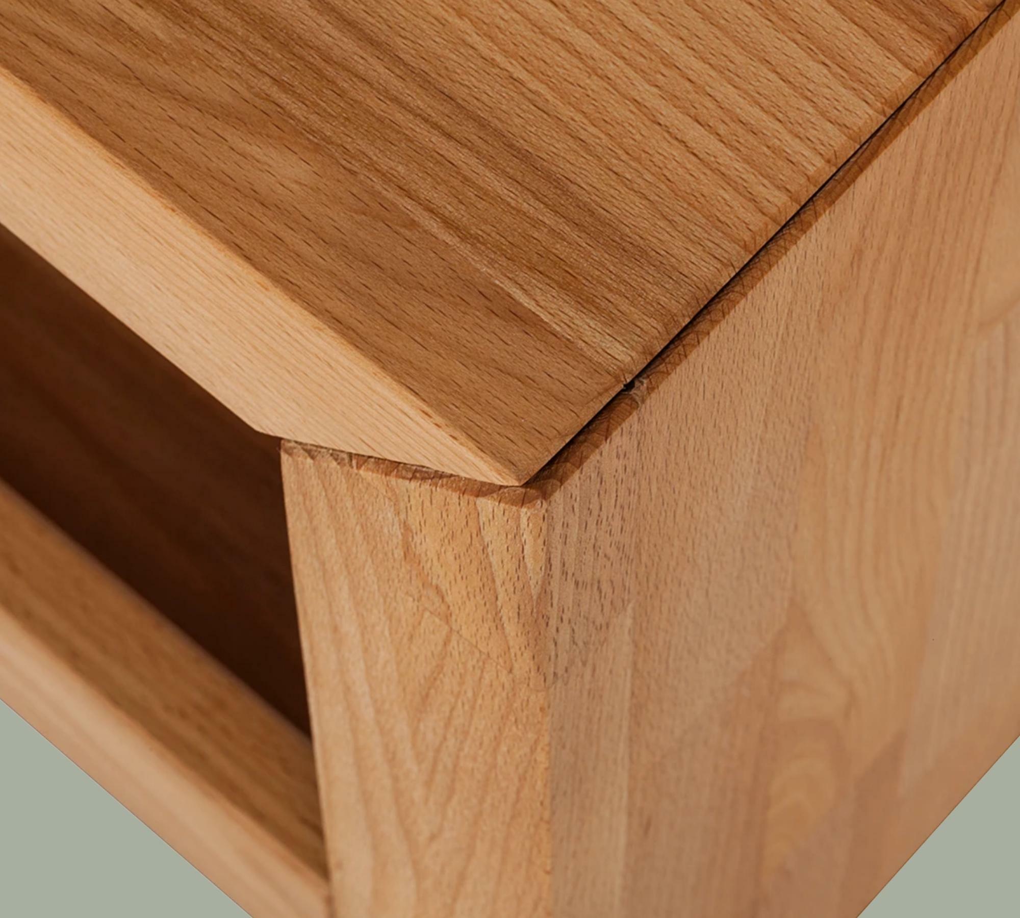 Lowboard aus massiver Kernbuche  5