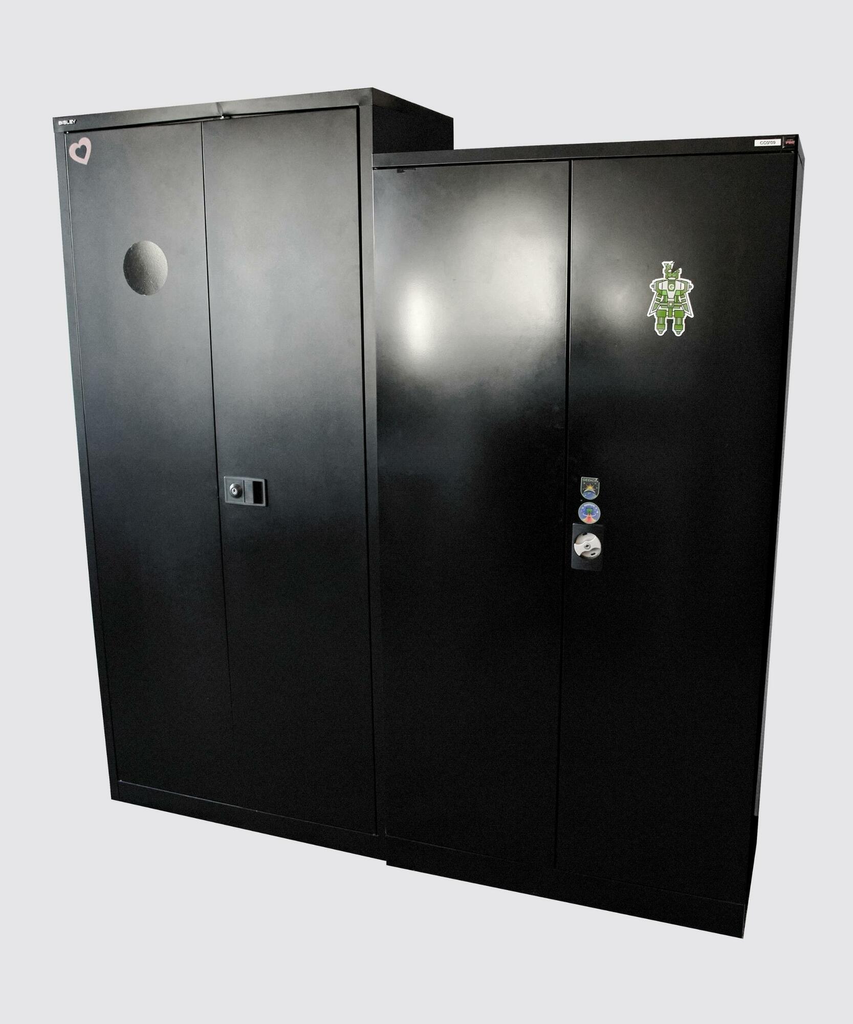 Großer Metallschrank Schwarz 0