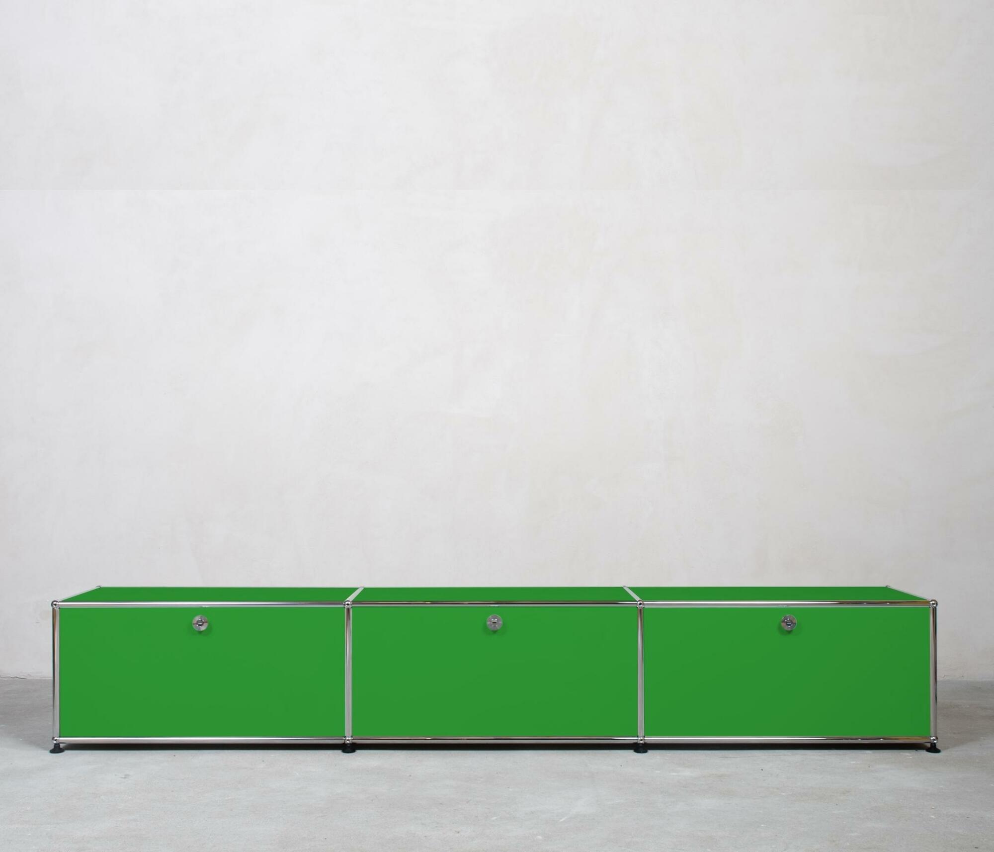 USM Haller Lowboard 3x1 Fächer Grün 0