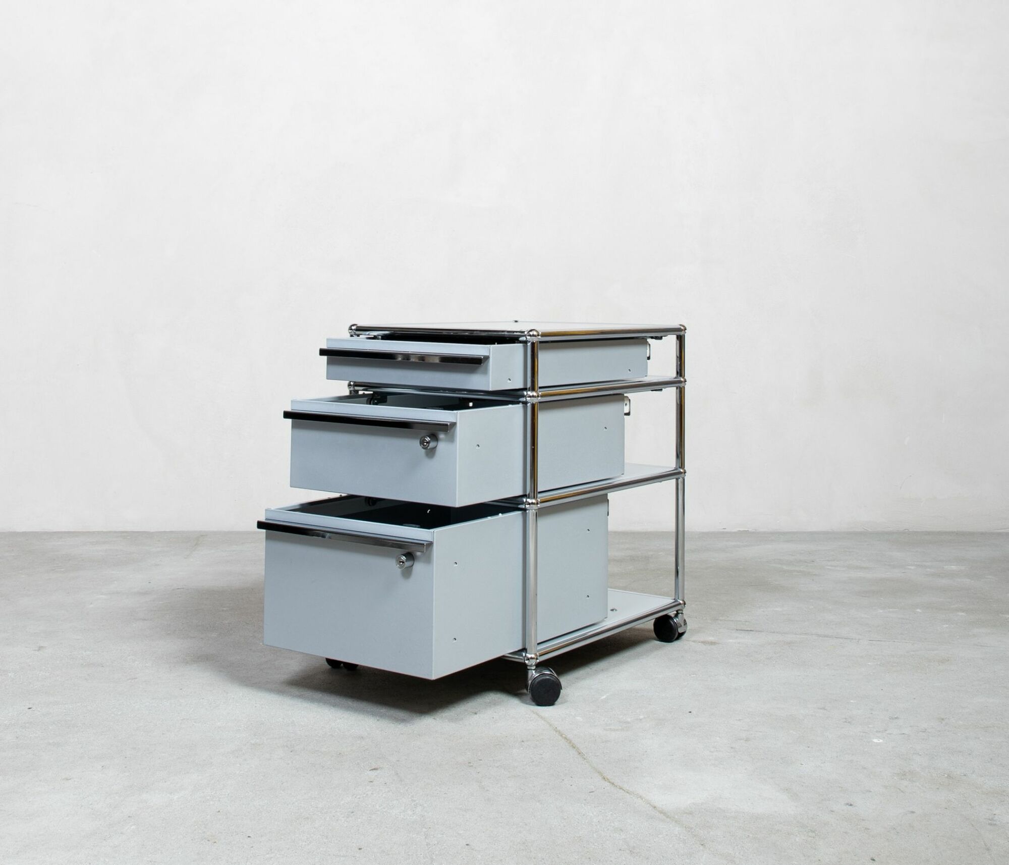 USM Haller Rollcontainer in Mattsilber 2