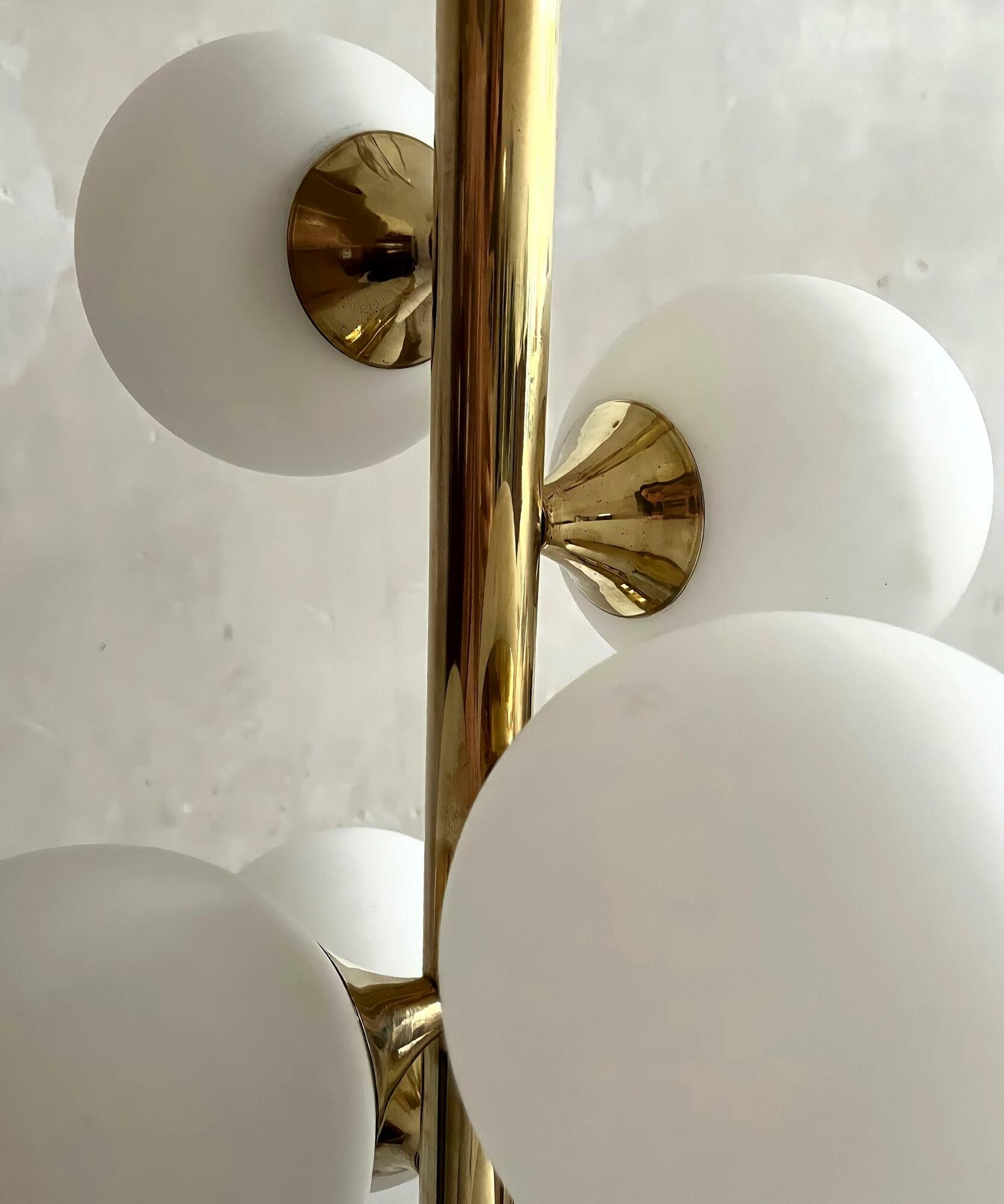 Seltene 70er Midcentury Messing Kugellampe Gold / Weiß 3