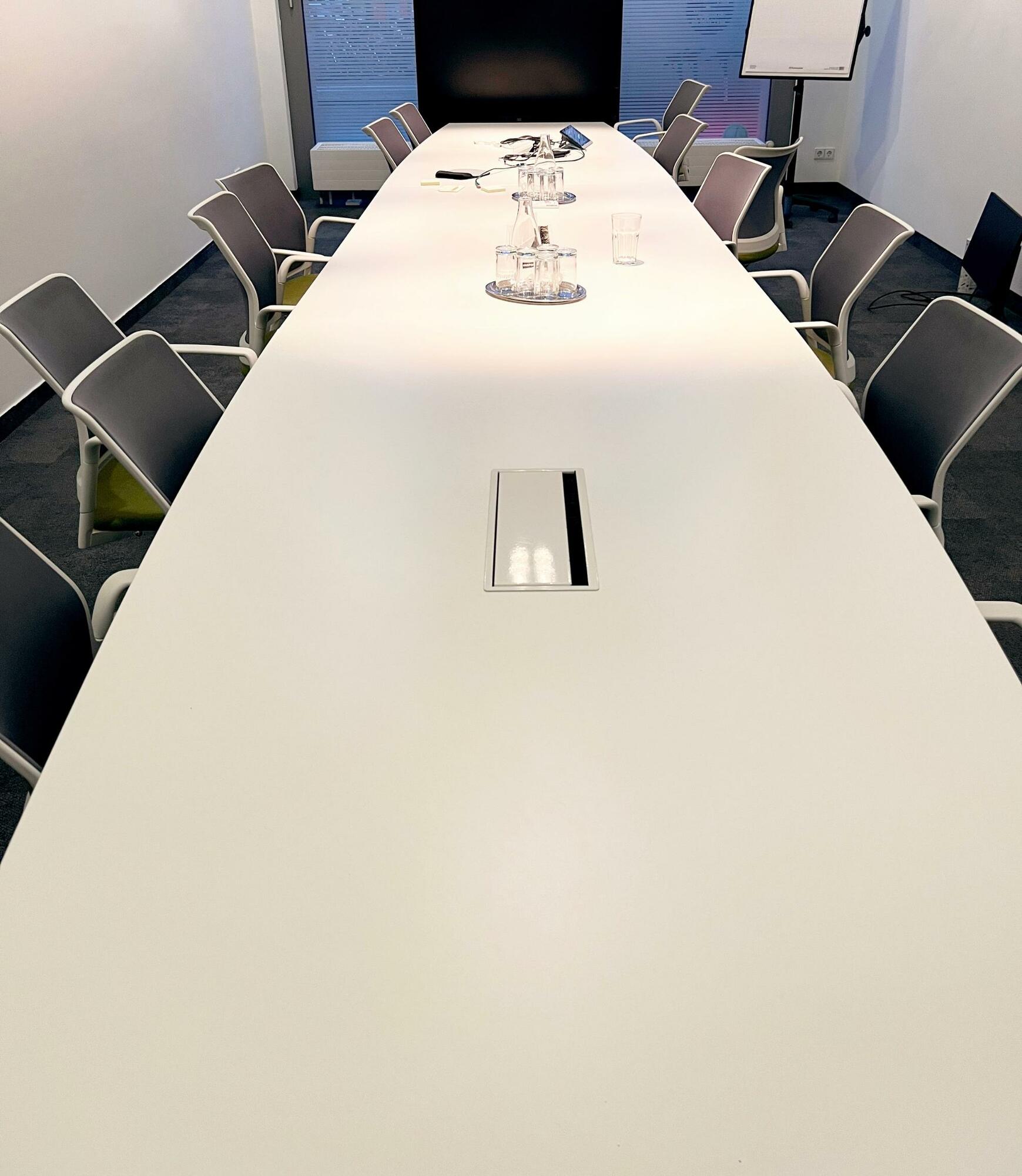 Großer Konferenztisch 3-Teilig 1