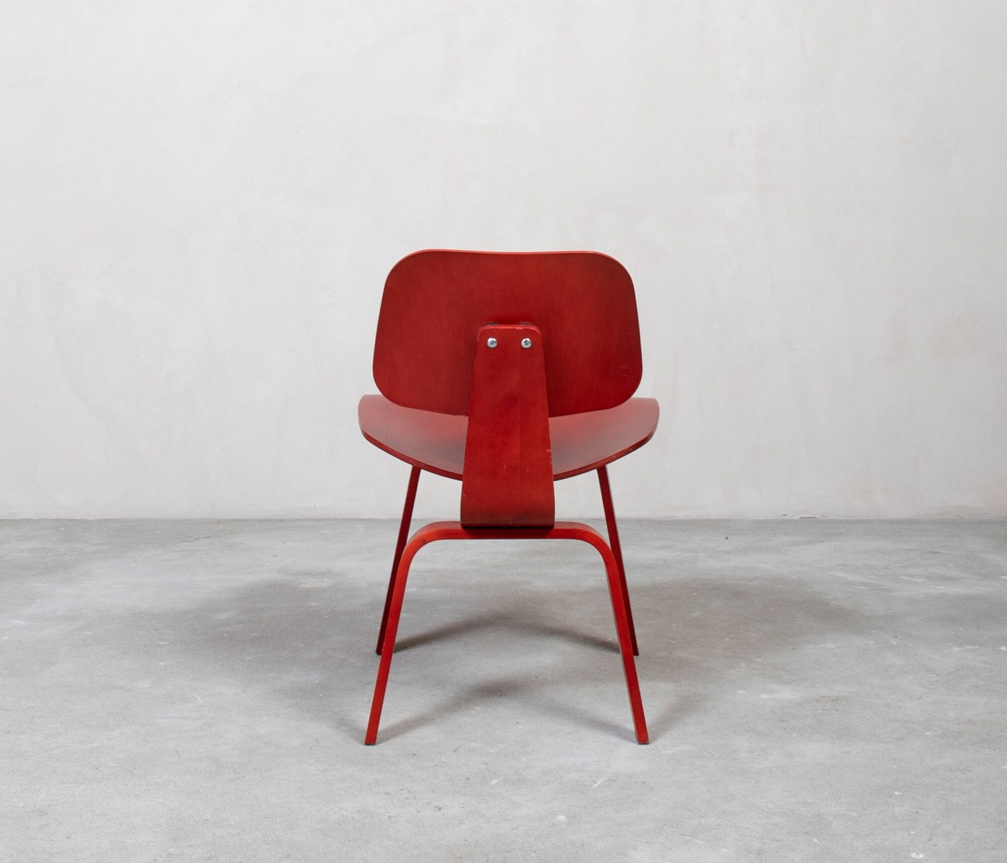 Eames DCW Chair Rot 2