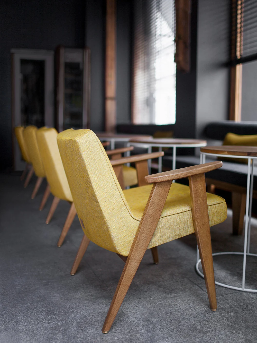 366 Sessel Holz Bouclé Gelb 1