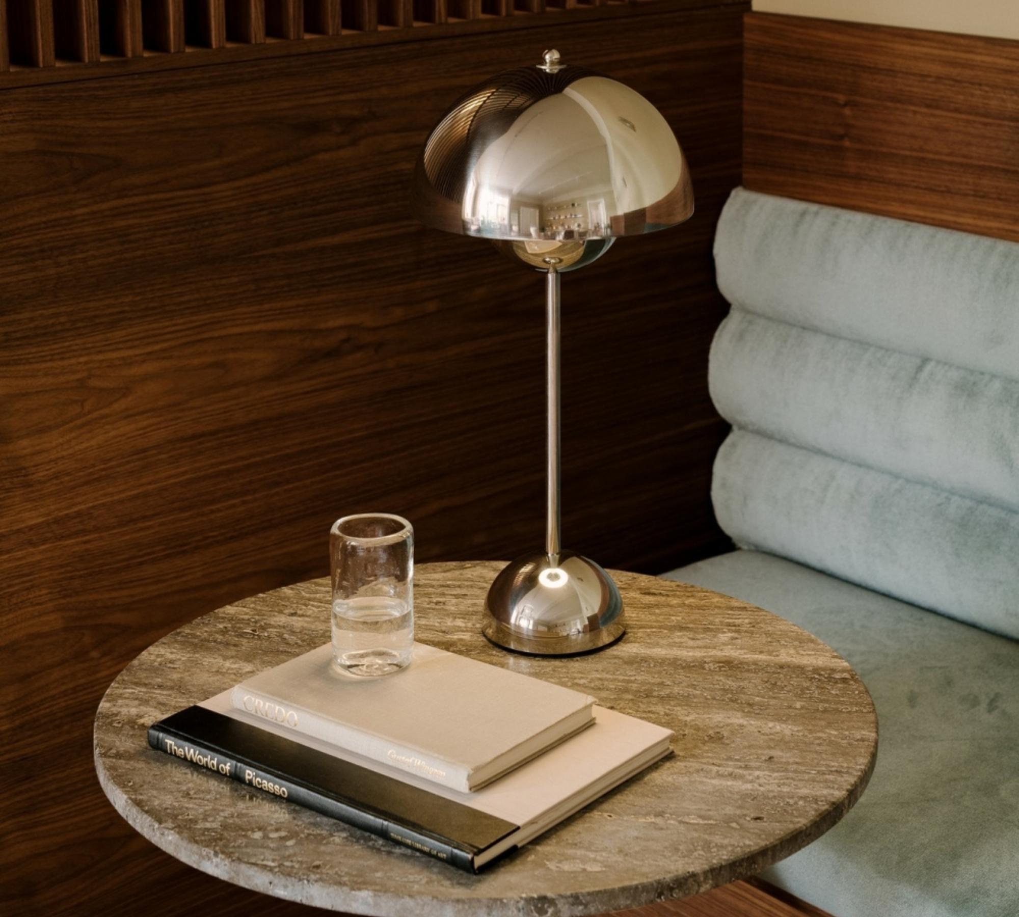 Flowerpot VP3 Tischleuchte Metall Gold 1