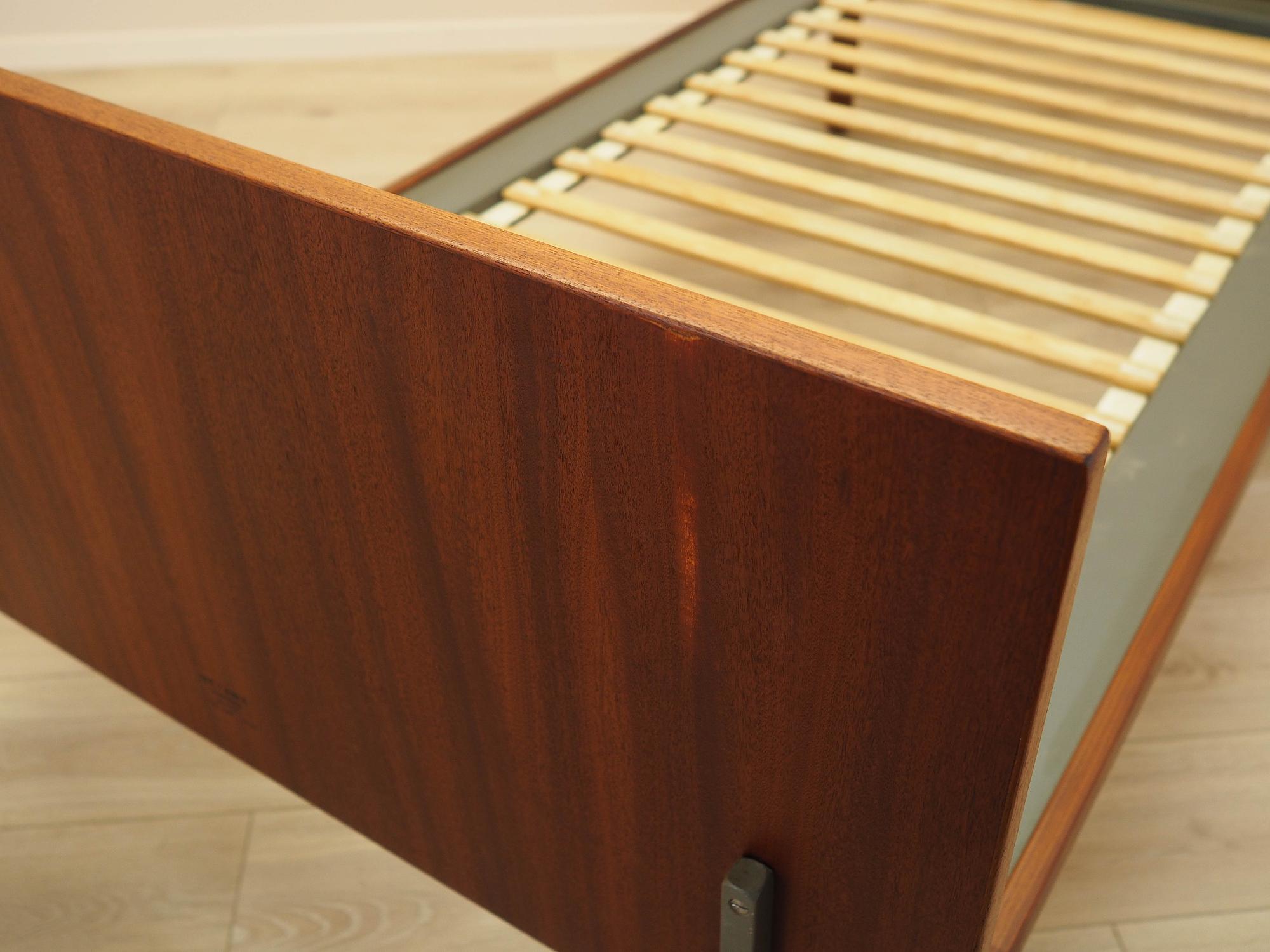 Teak bed 1960s 9