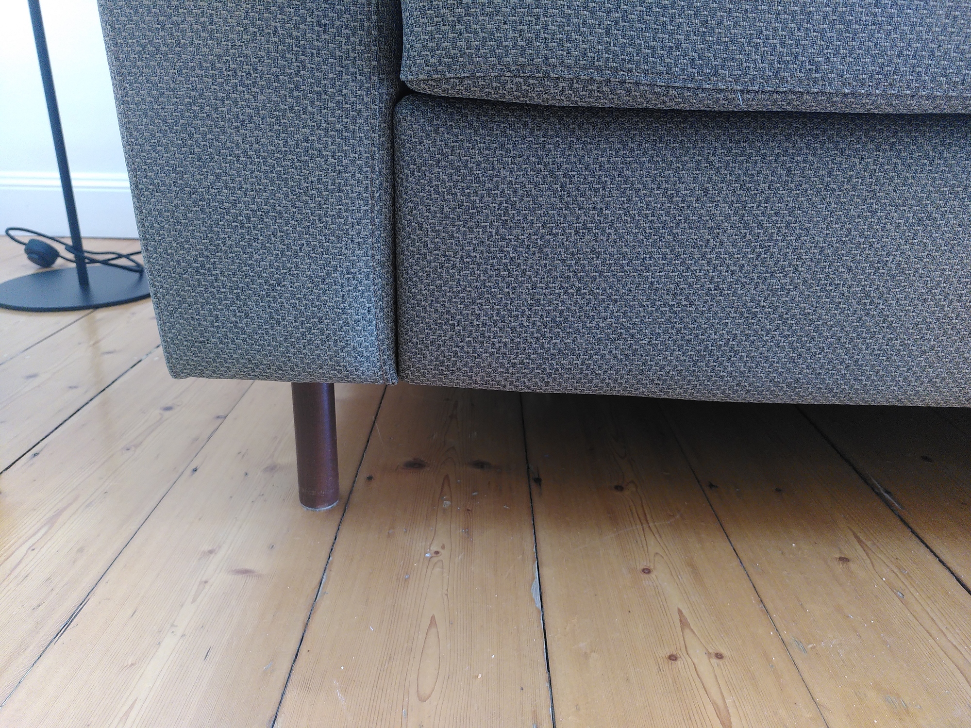 Scandinavia Schlafsofa 3-Sitzer integrierte Rollen Beige 2