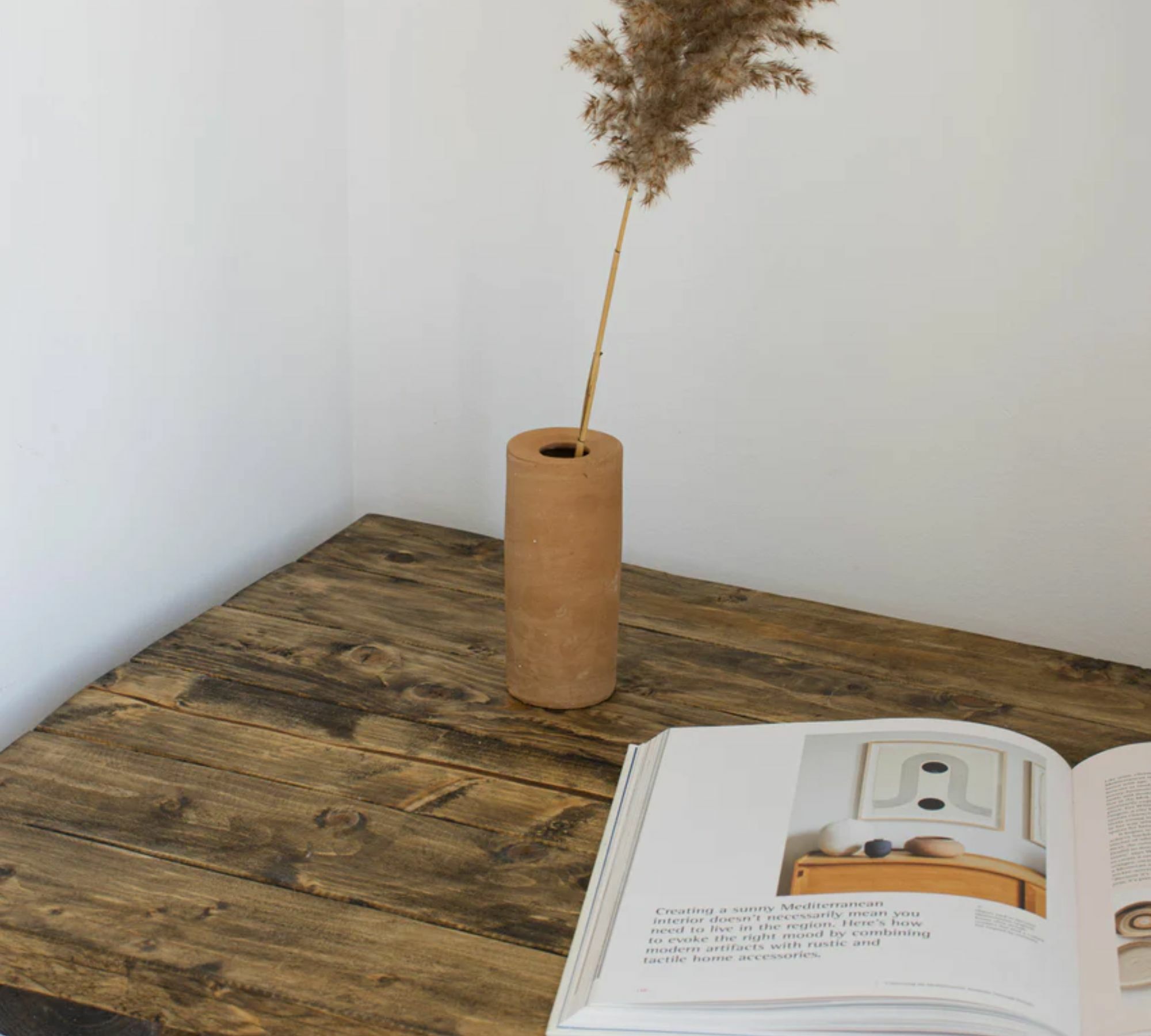 Amaral Vase Terrakotta Nussbaum 1