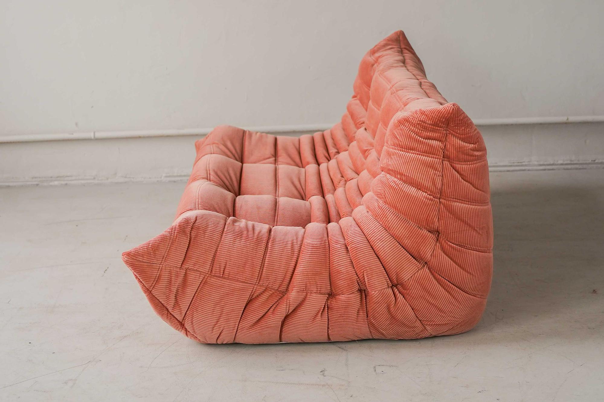 Togo Sofa 3-Seater Cord Coral 2