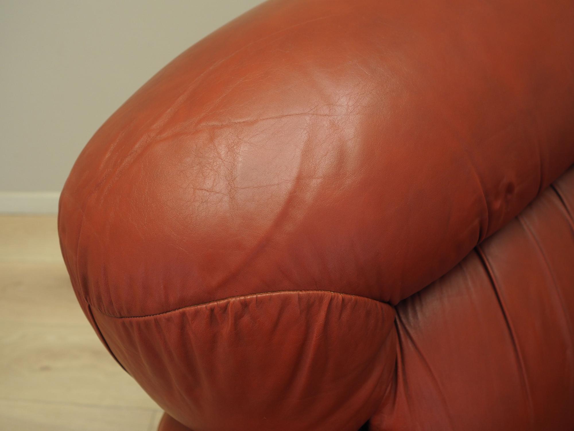 Armchair Leather Burgundy 1970s 11