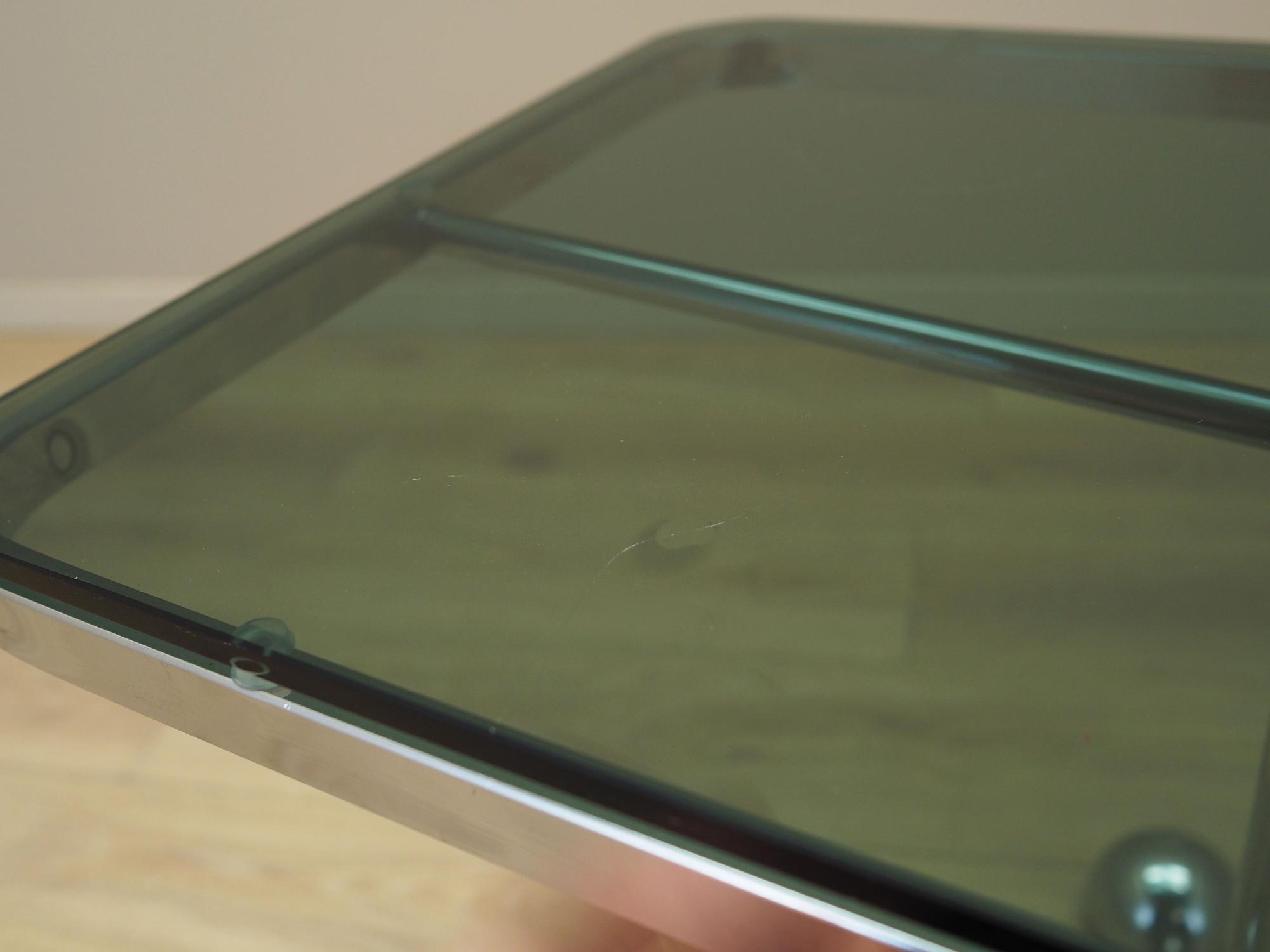 Coffee table on castors 1970s 6