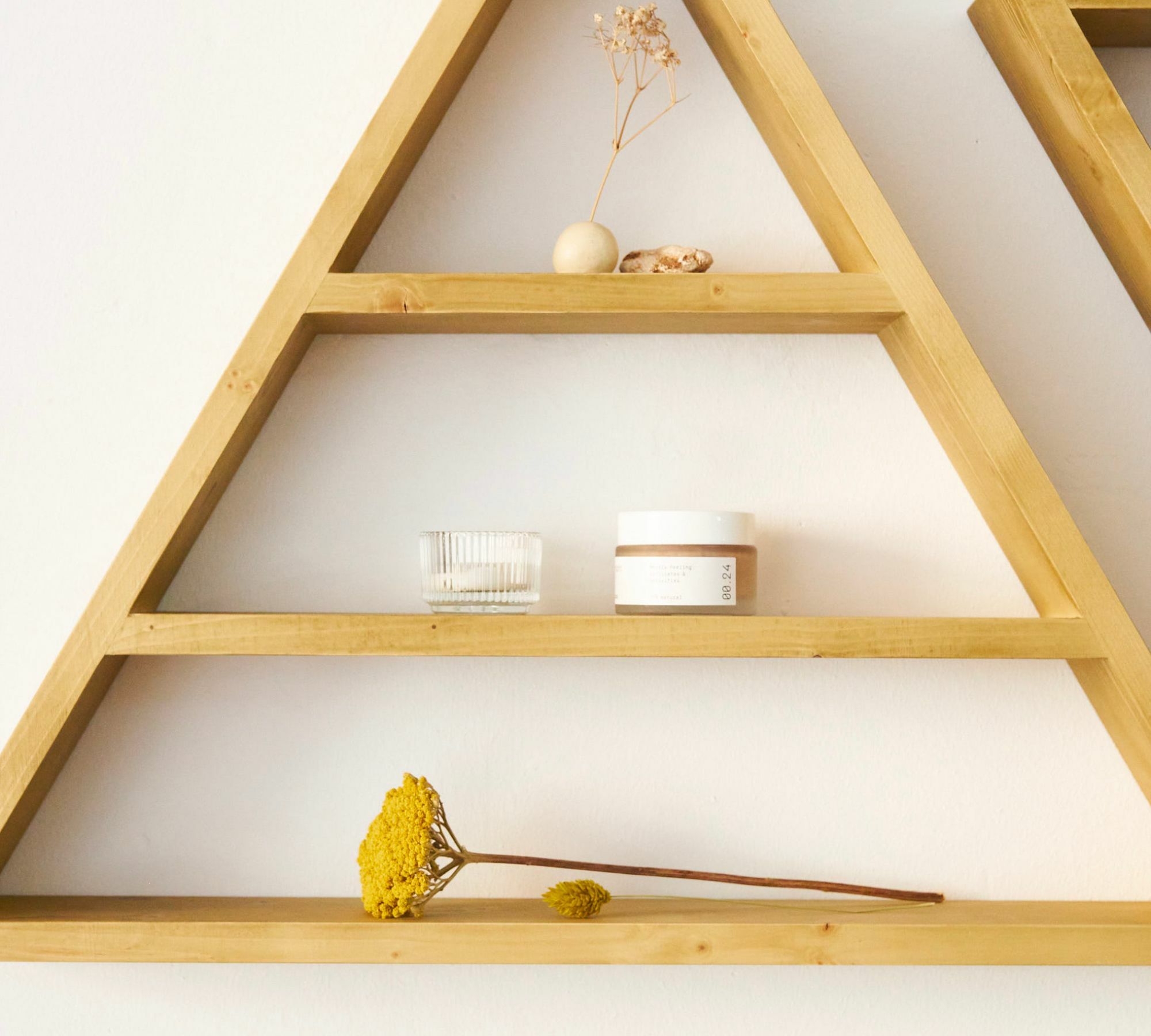 Dreieckiges Regal Zwei Regalbretter Holz Olive 0