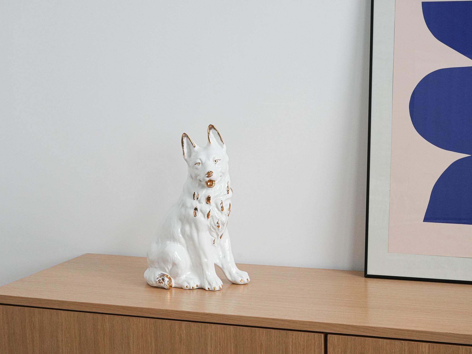 Dog figurine porcelain 1960s 1