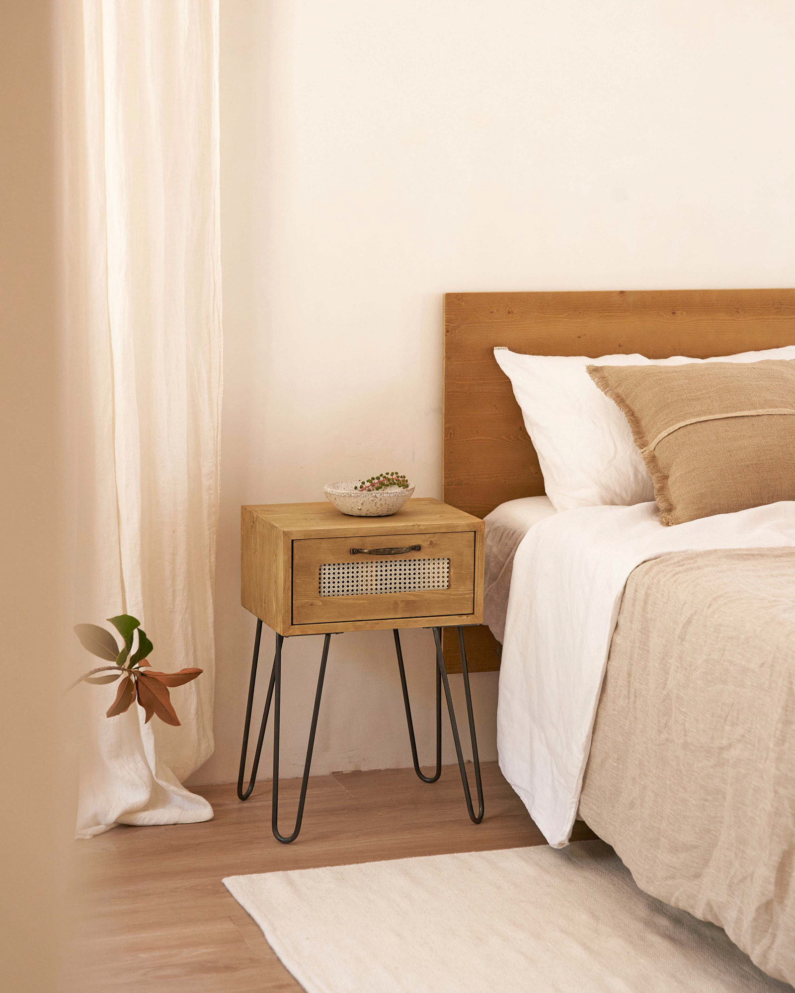 Haydé-Industrie Nachttisch Holz Sand 3