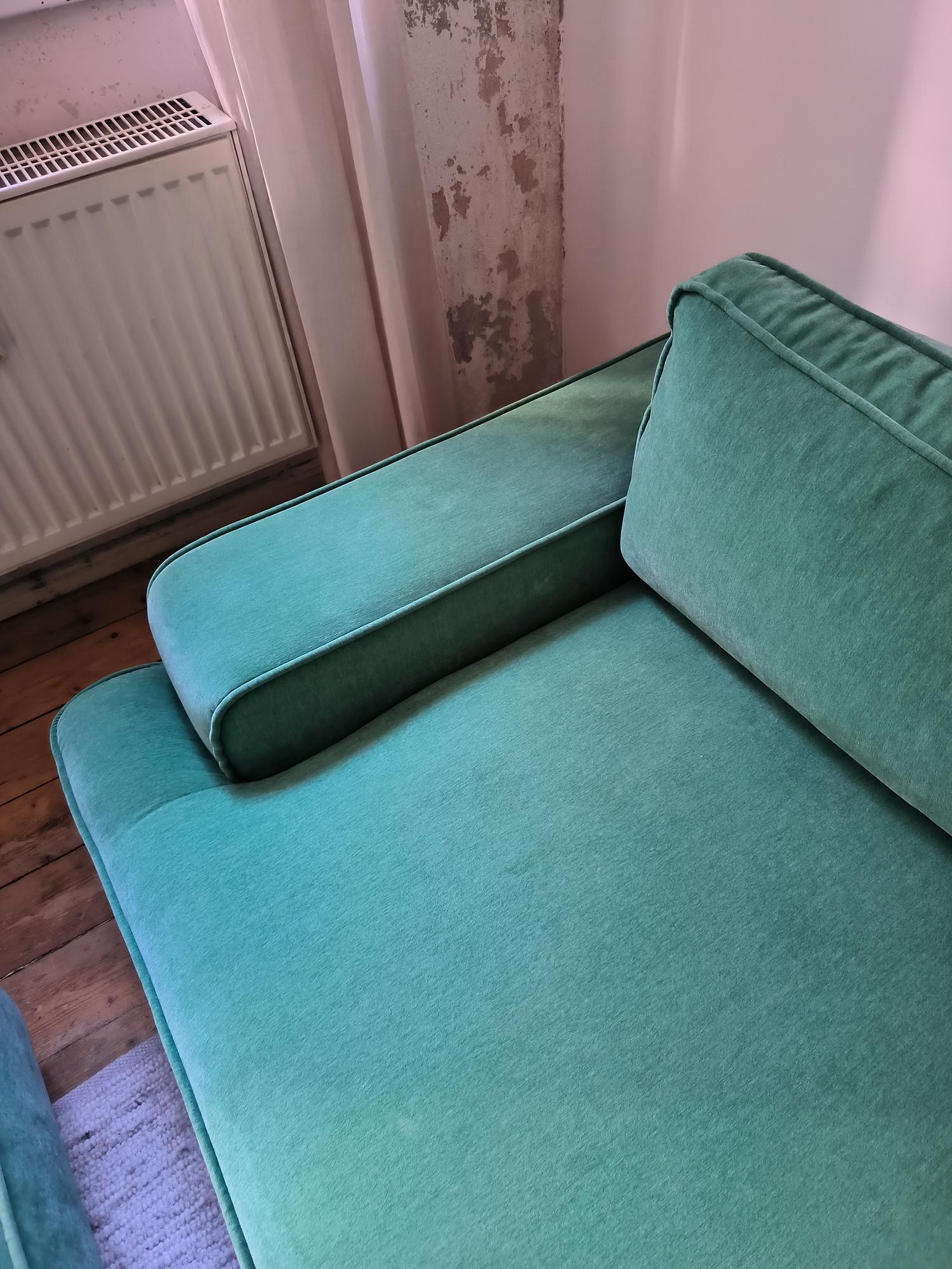 Leonora Sofa + Footstool Moss Grass Green 3