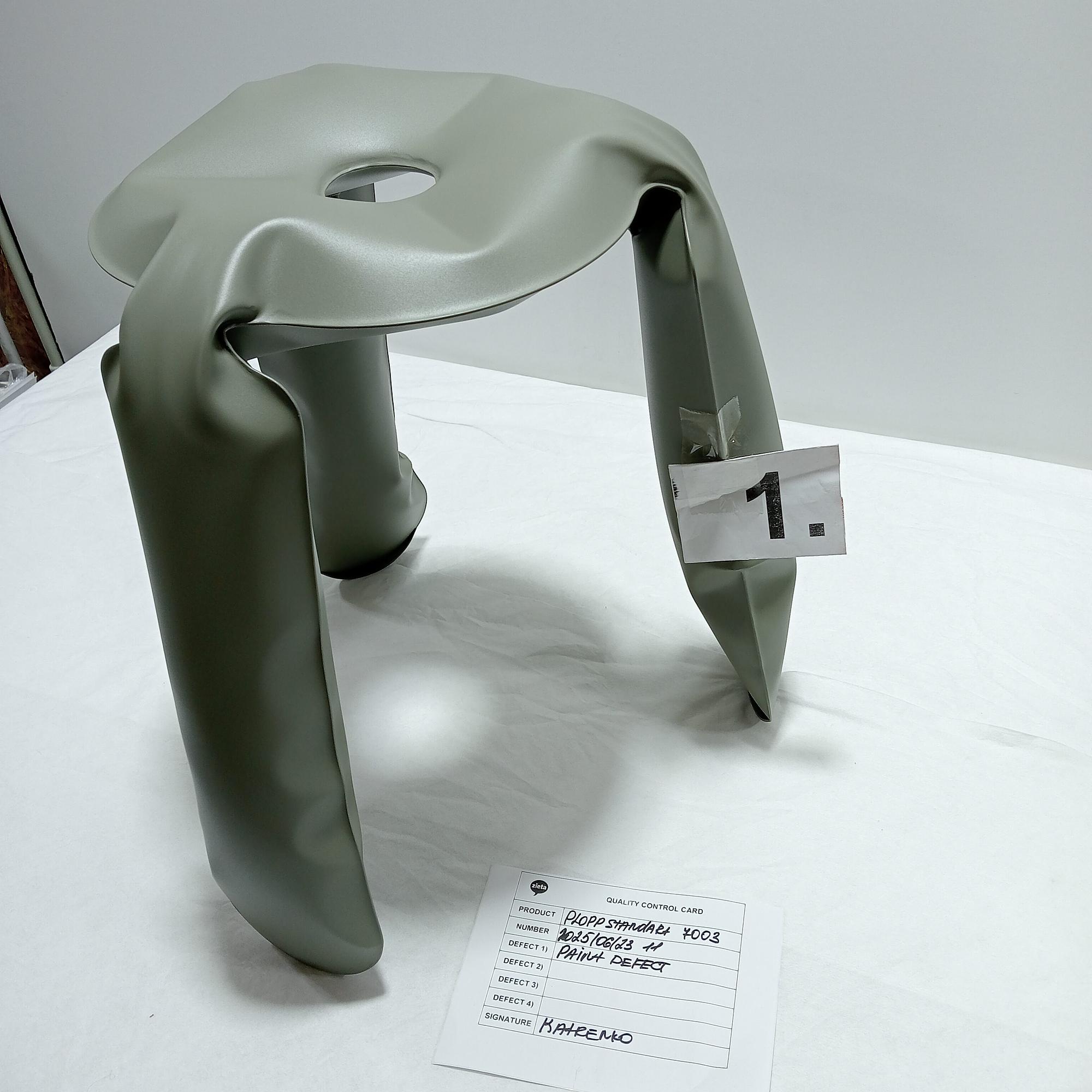 Plopp Standard stool steel moss grey RAL 7003 matte 1