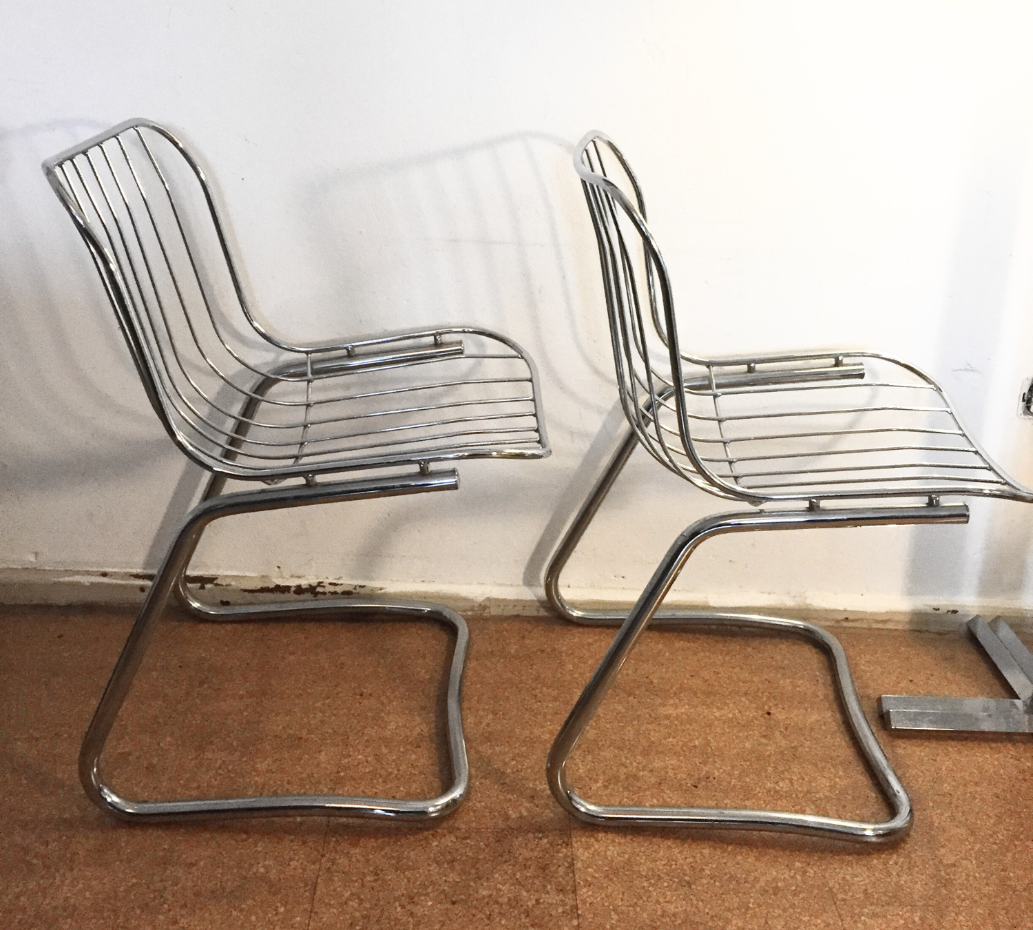 2x Freischwinger Chrom Silber 8