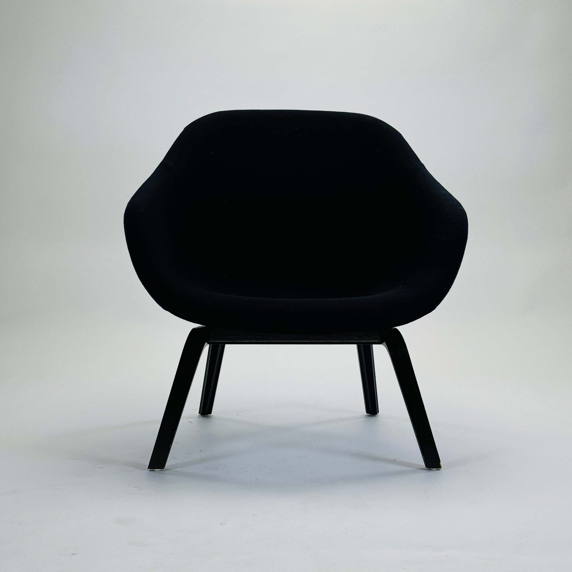 AAL About A Lounge Chair Schwarz 1