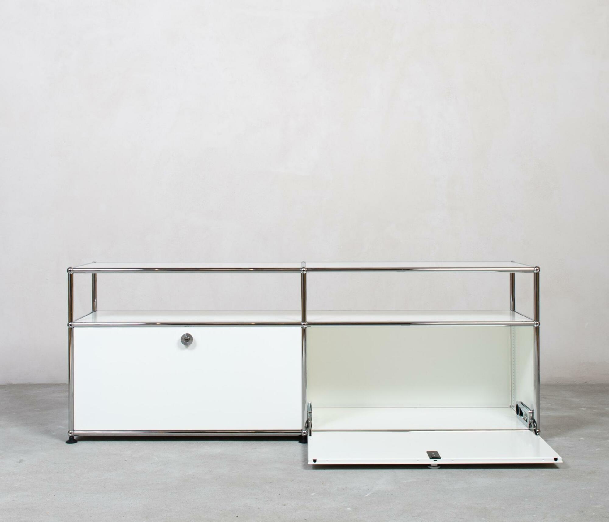 USM Haller Sideboard 2x1 Fächer Aufbau Goldgelb 1