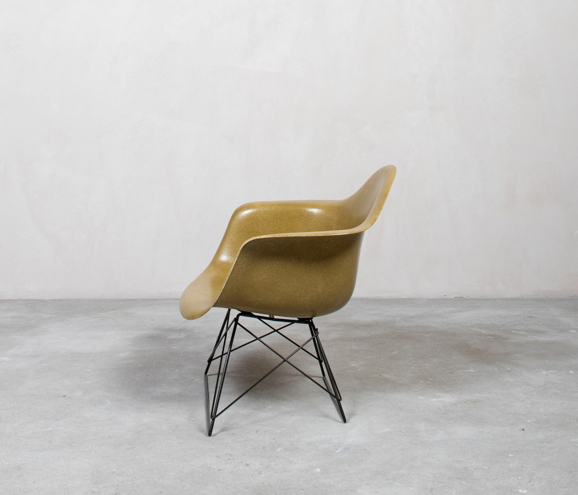 Eames Fiberglass LAR Chair by Herman Miller Khaki 2