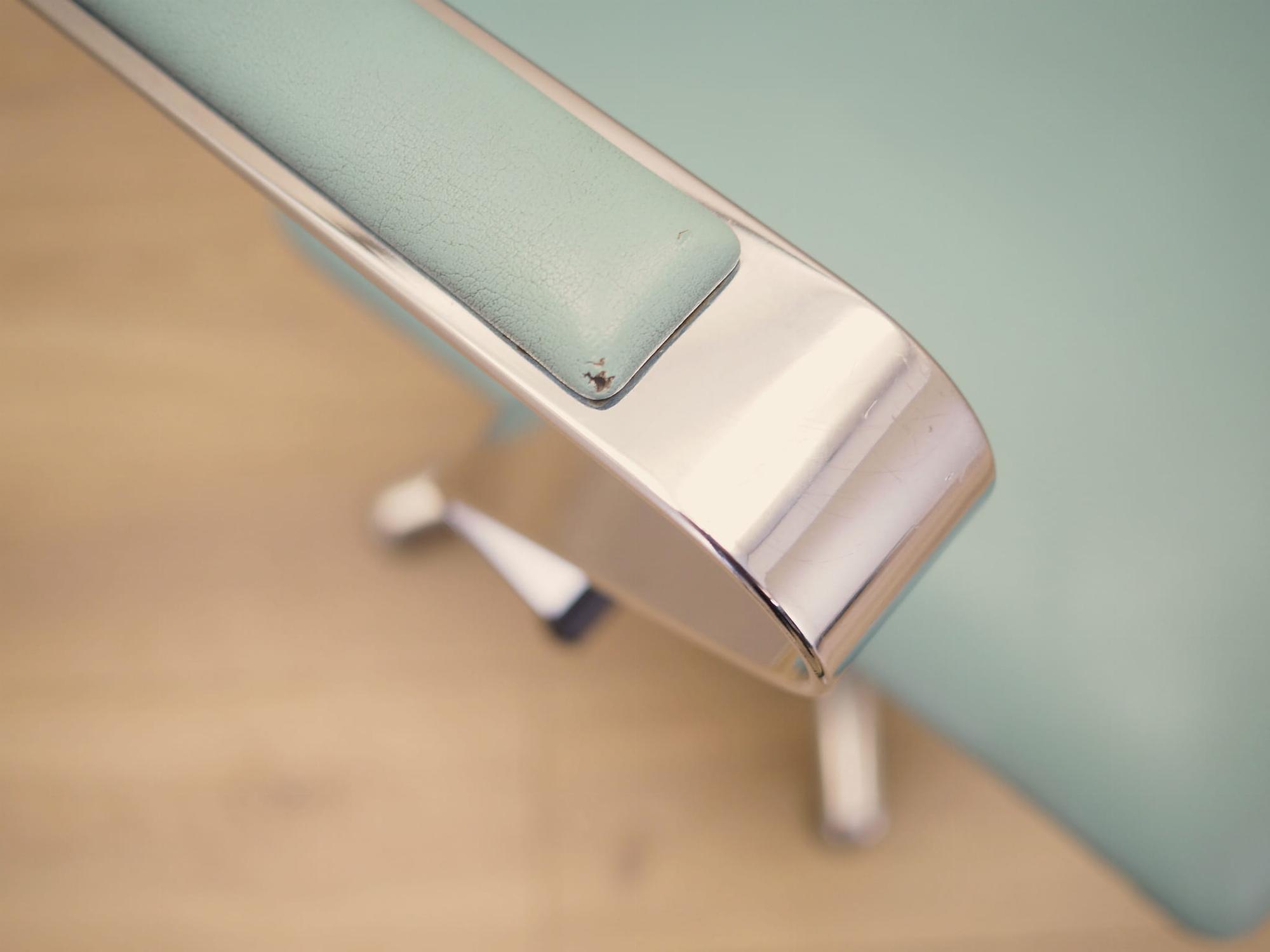 Barber chair Leather Blue 1980s 8