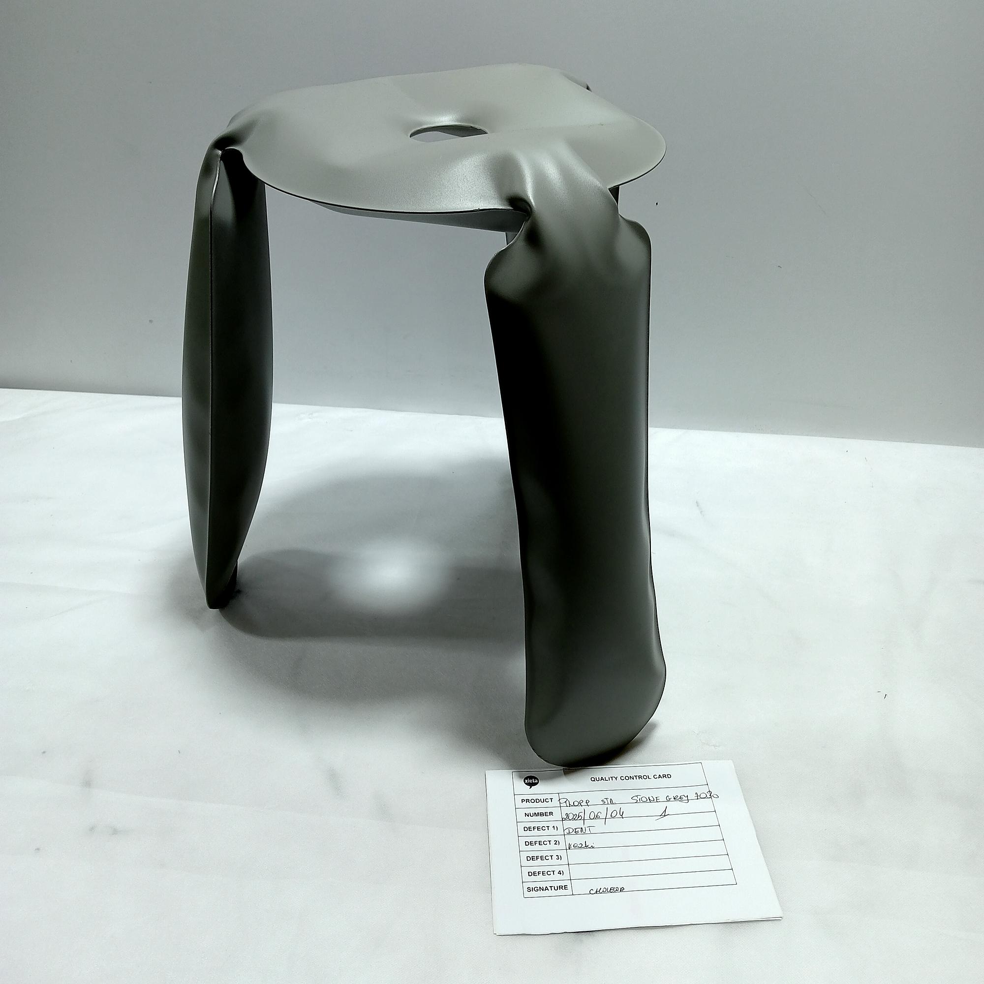 Plopp Standard stool Steel Stone gray RAL 7030 1