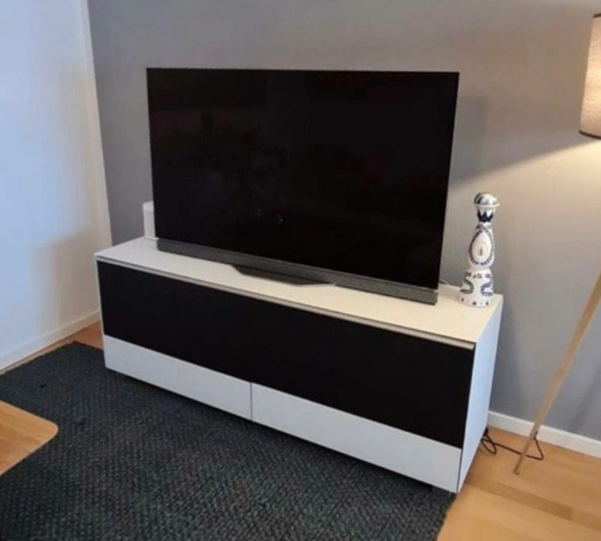 TV-Lowboard mit Aufbewahrung Schwarz Weiß  0