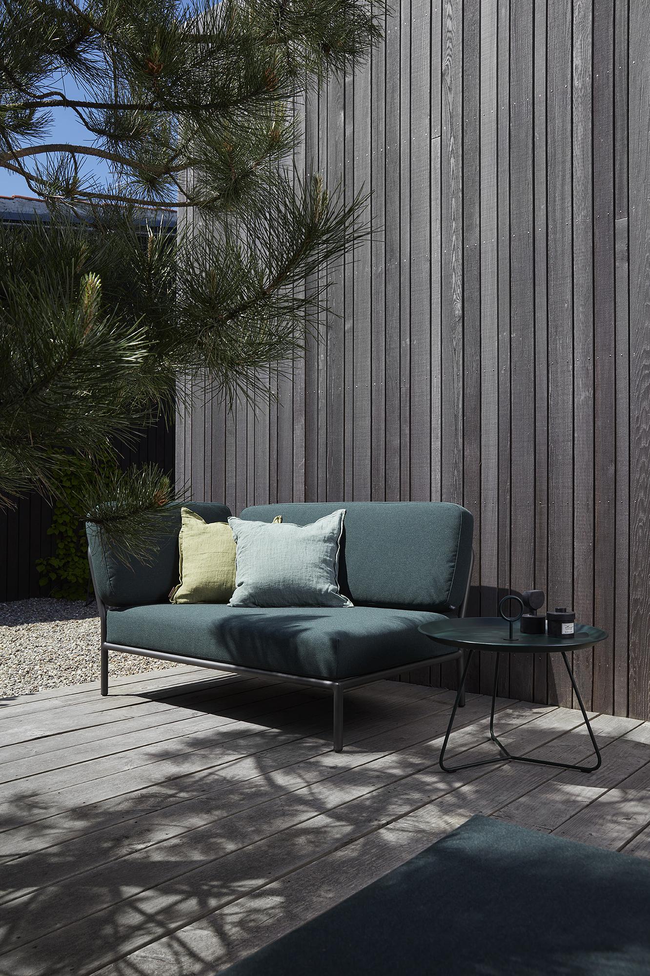 LEVEL Ecksofa Links Sooty Grau mit dunkelgrauem Rahmen 1