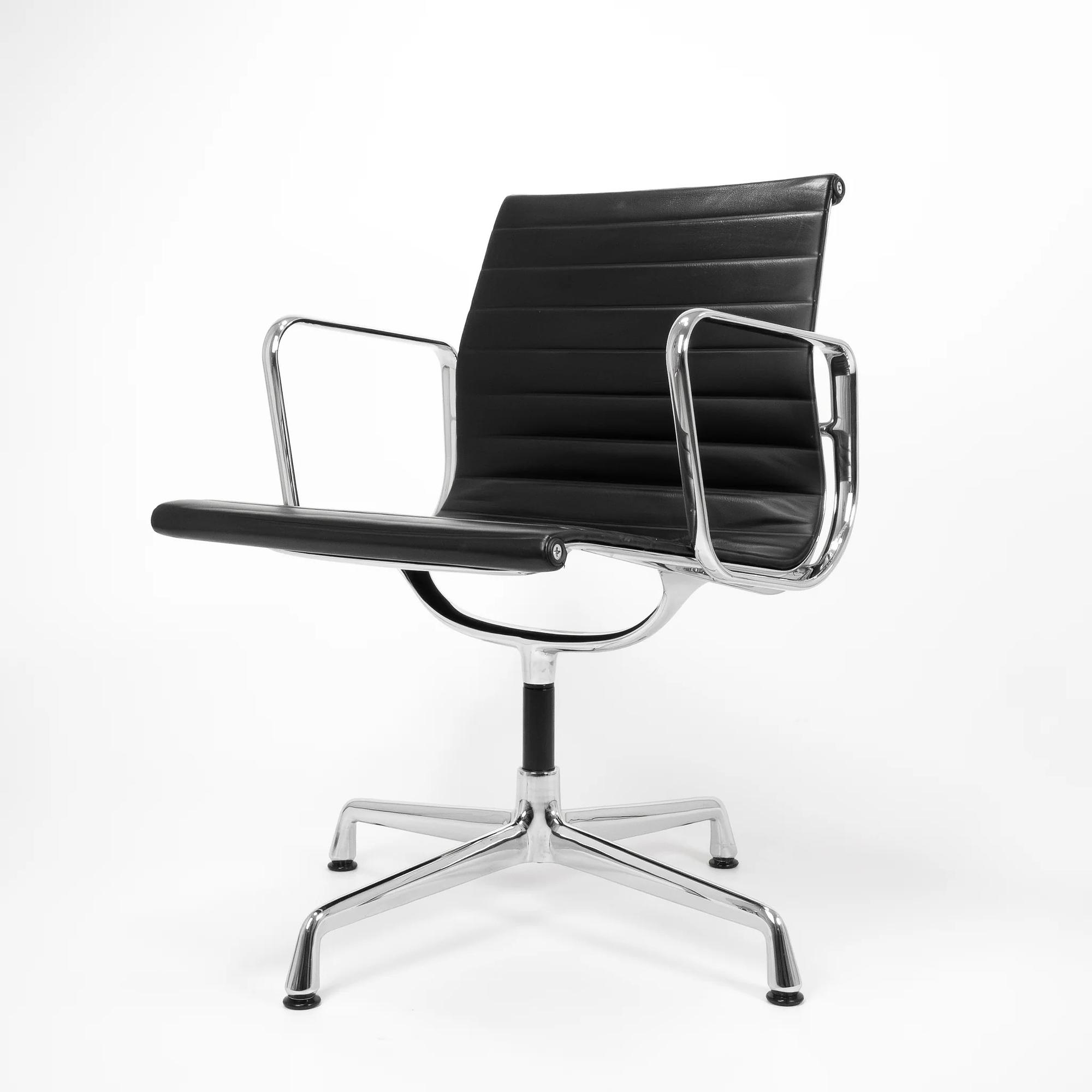 EA108 Bürostühl Eames Chrom Schwarz 0