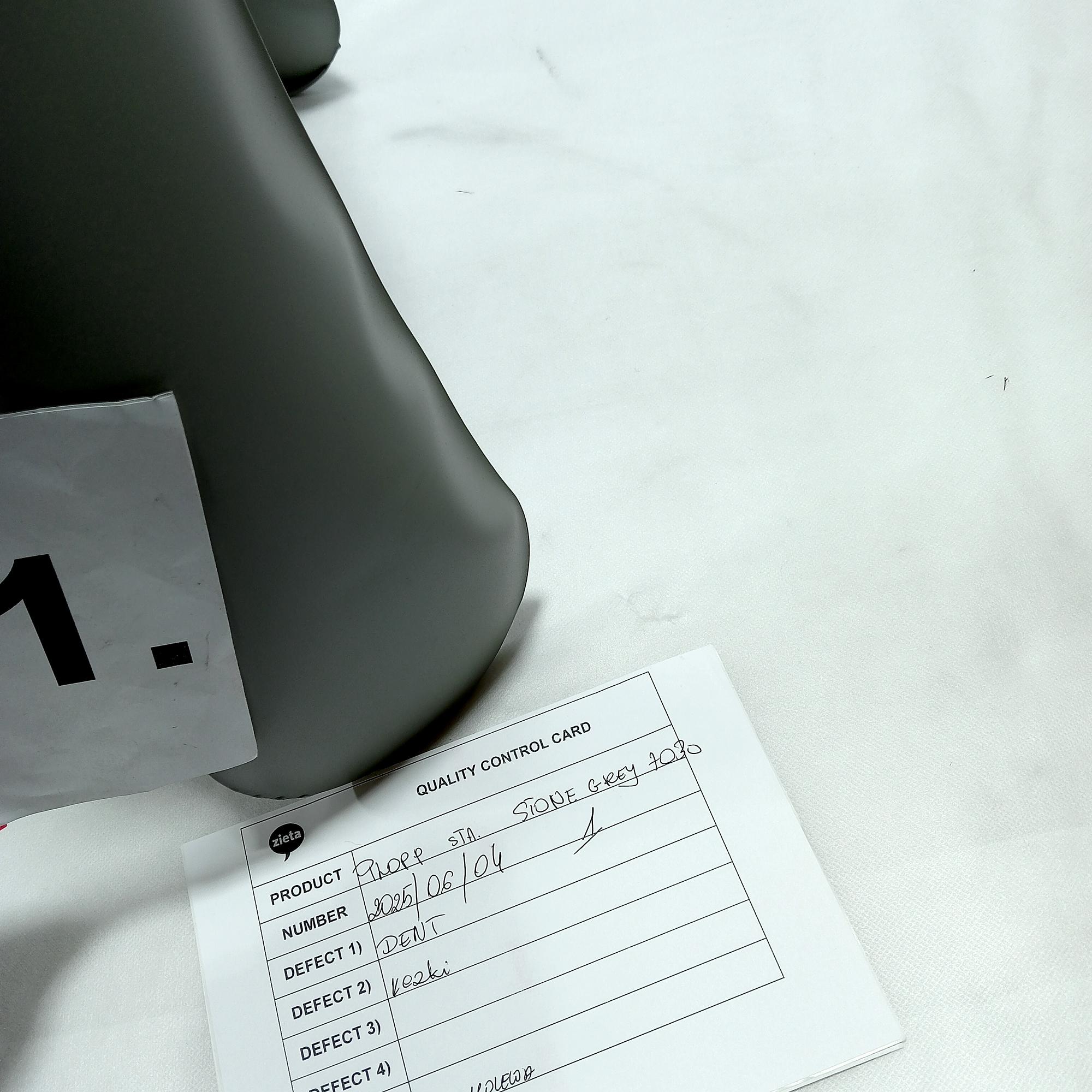 Plopp Standard stool Steel Stone gray RAL 7030 2