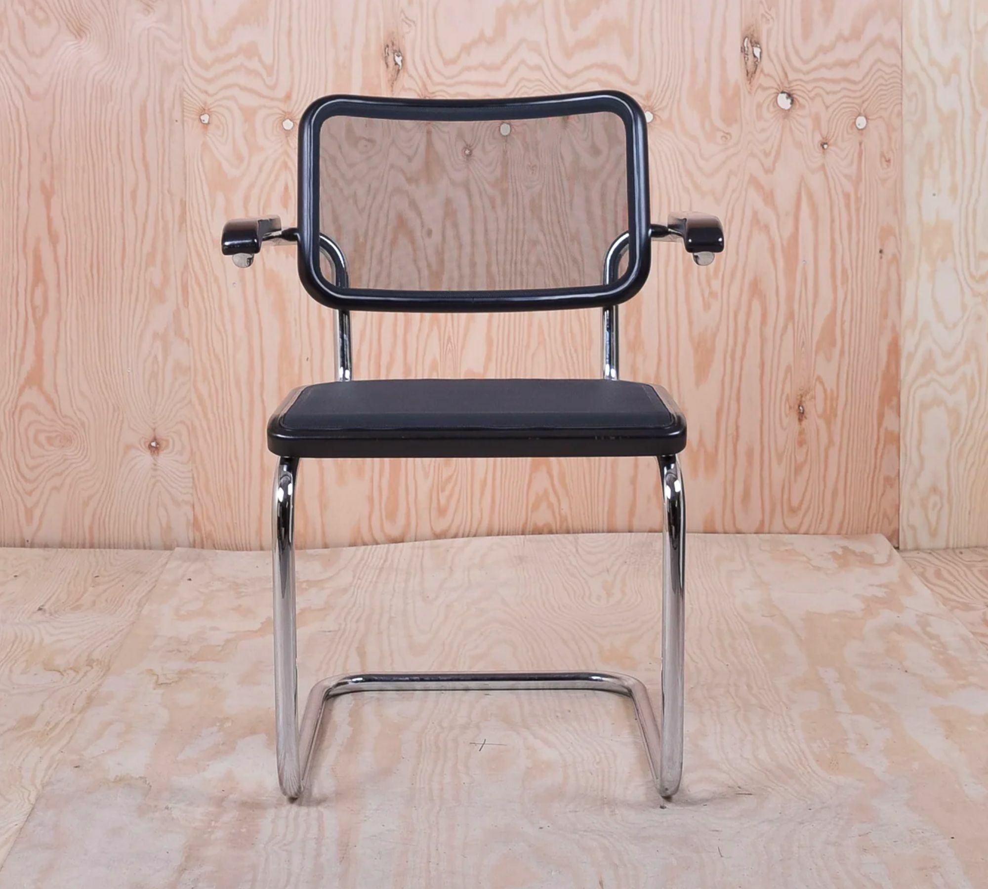 S 64 N Thonet Stuhl Metall Holz Schwarz 7