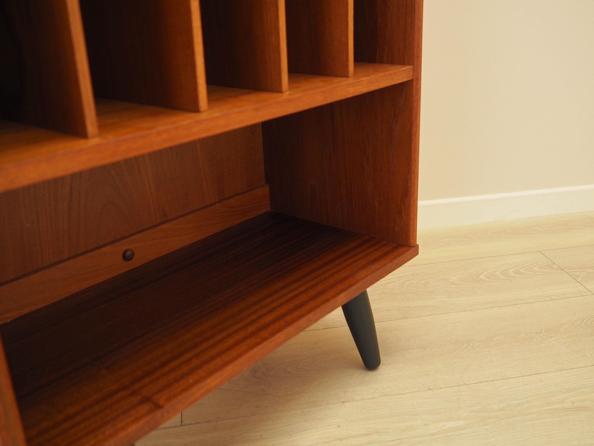 Teak bookshelf 1970s 8
