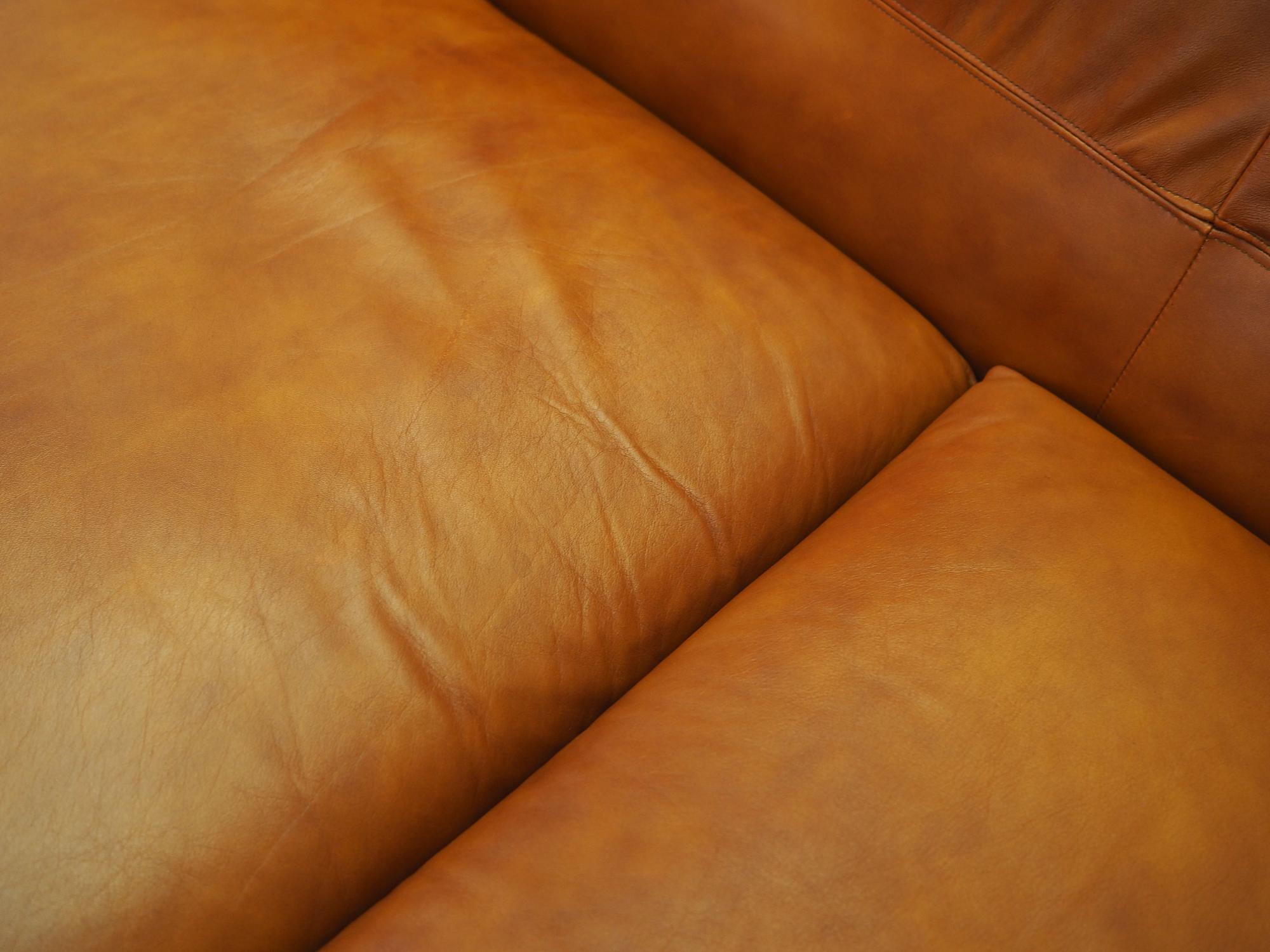 Sofa Leather Red 1970s 11