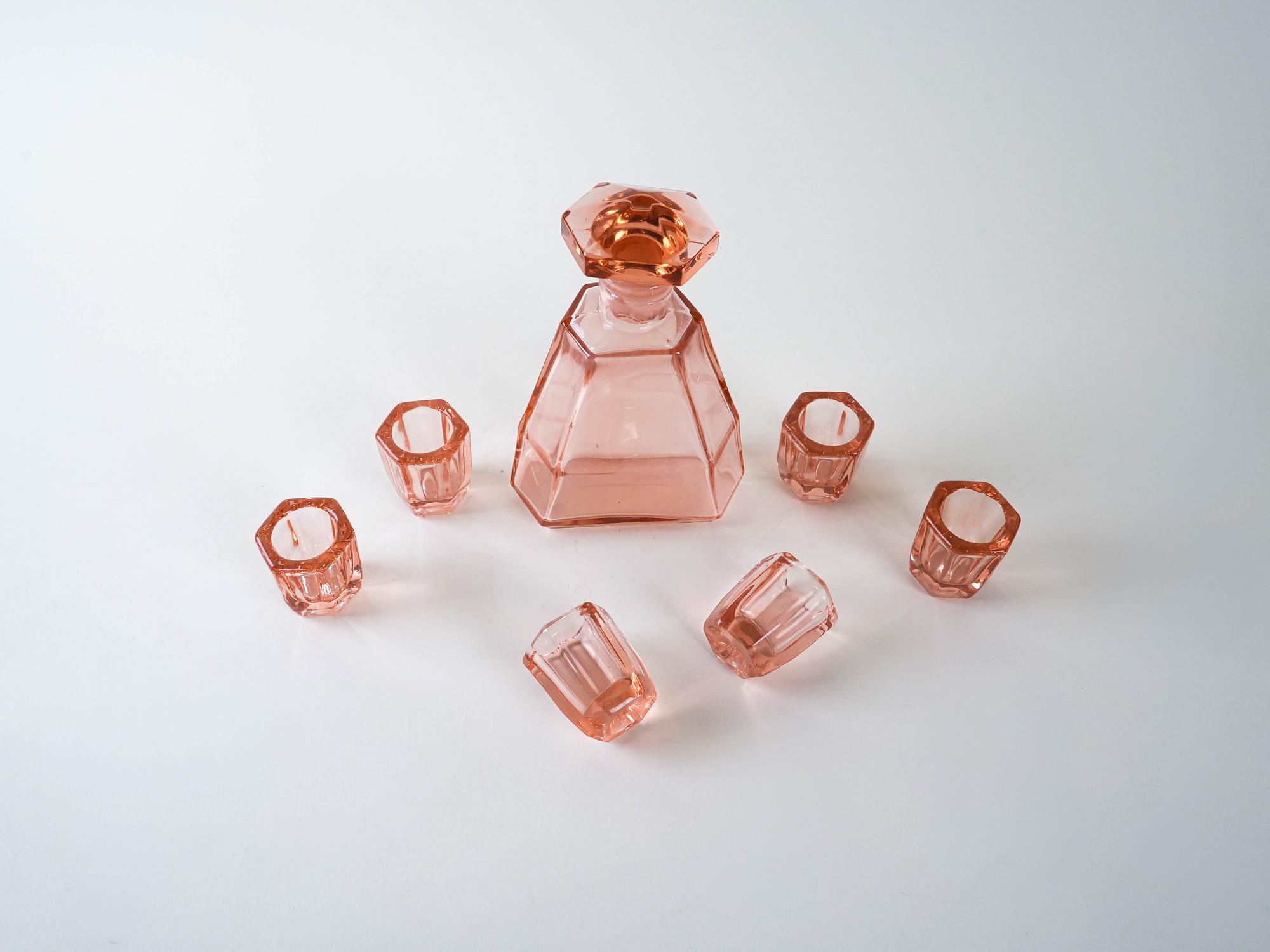 Alkohol-Service-Set Glas Rosa 1960er Jahre 4