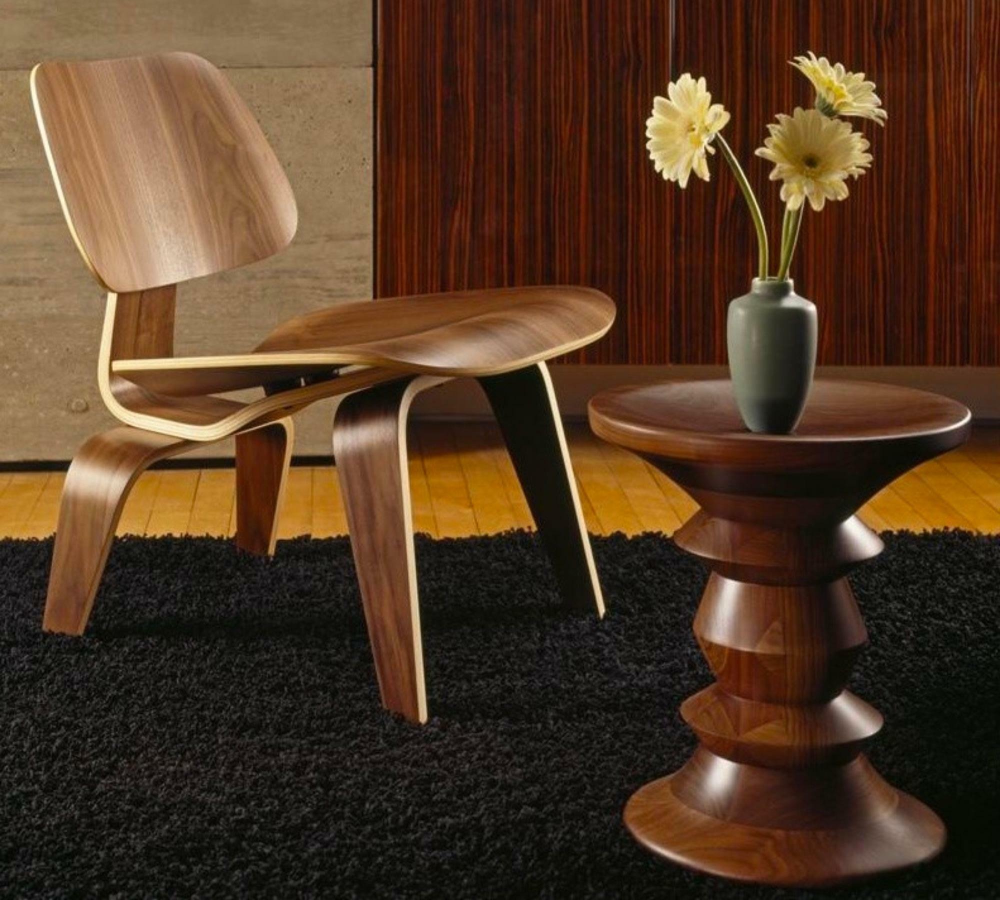 Eames Stool Modell A 2