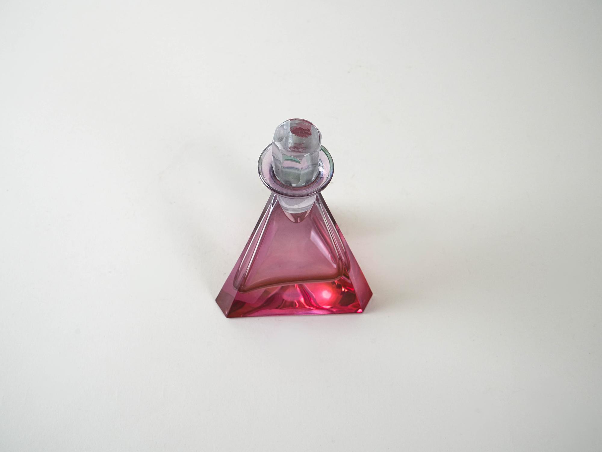 Triangular glass carafe Red 1970s 5