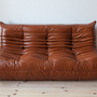 Togo Sofa 3-Sitzer Hochglanzleder Whiskybraun 1