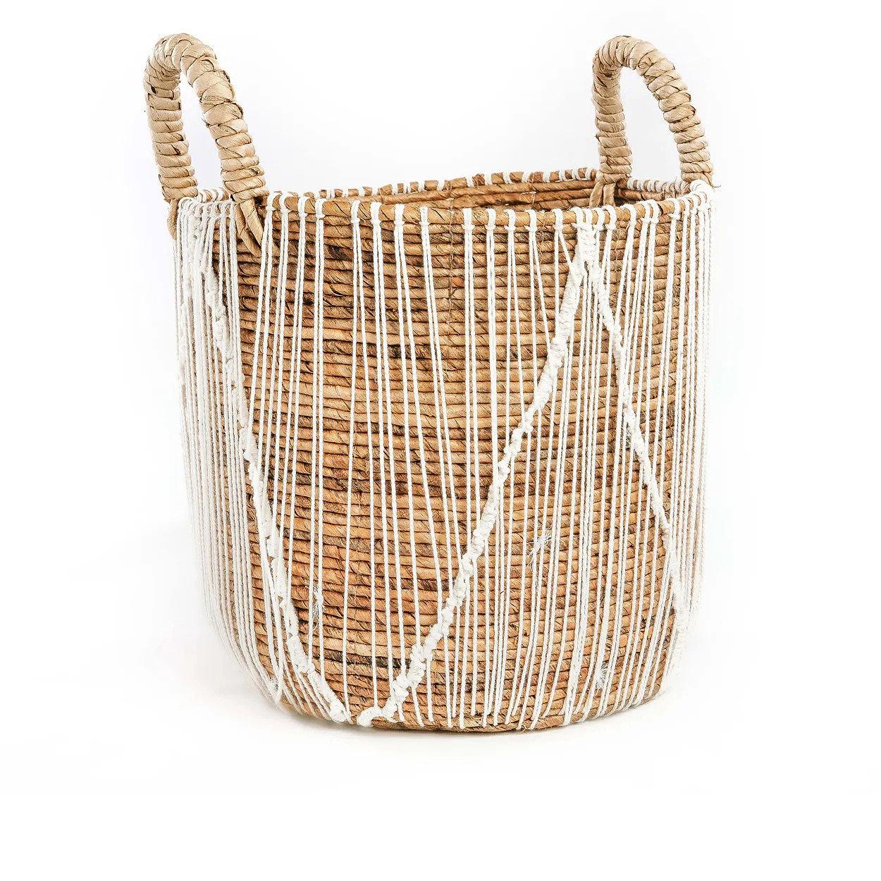 Straight Stitched Basket Macramé 0