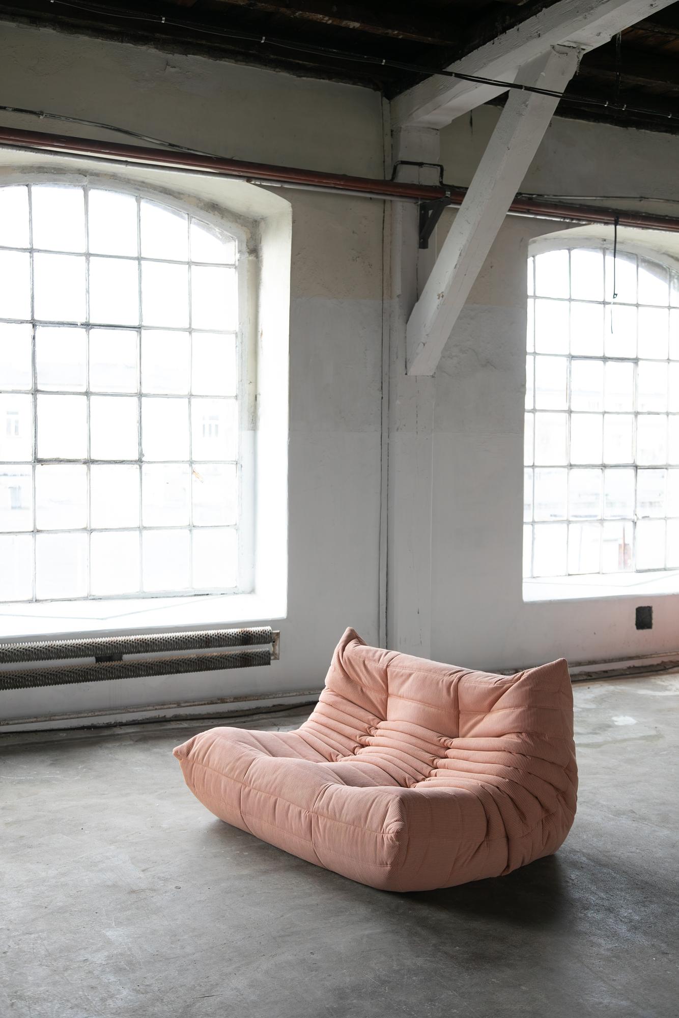 Togo 2-Sitzer Sofa Cord Rosa 3