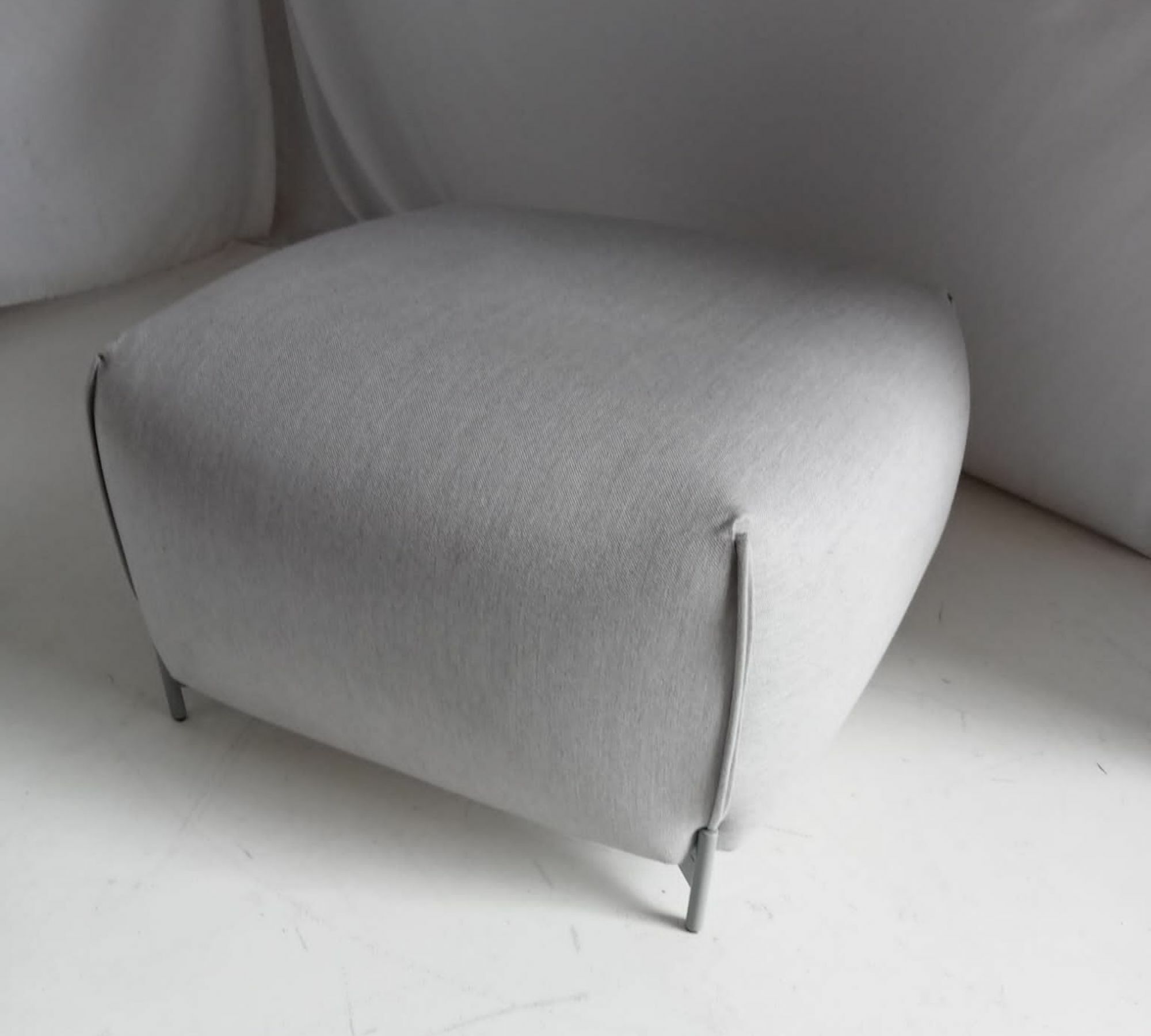Mochi Pouf Textile Metal Gray 2