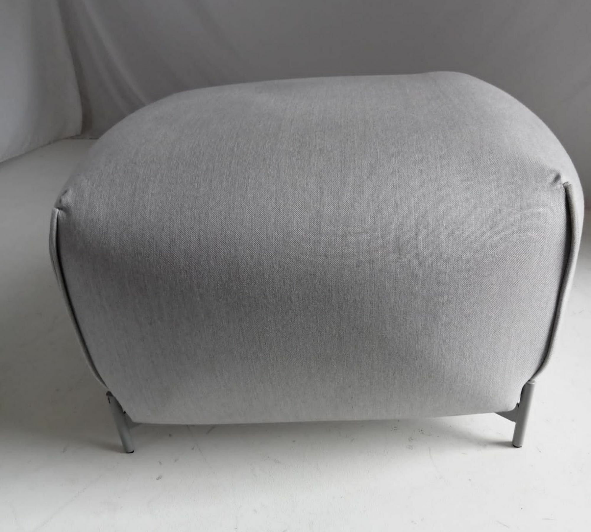 Mochi Pouf Textil Metall Grau 3