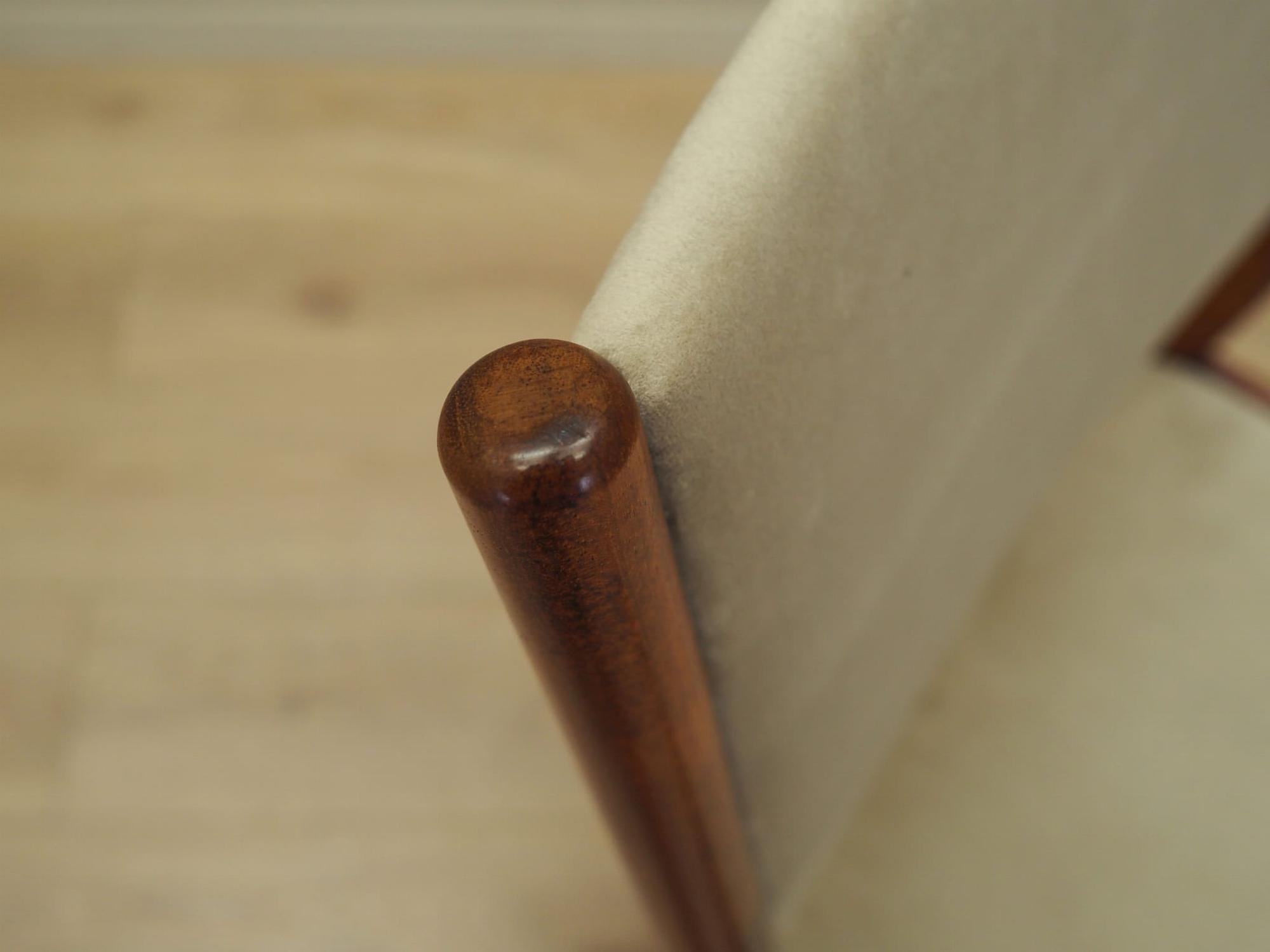 Set of six Mahogany chairs 1970s 9